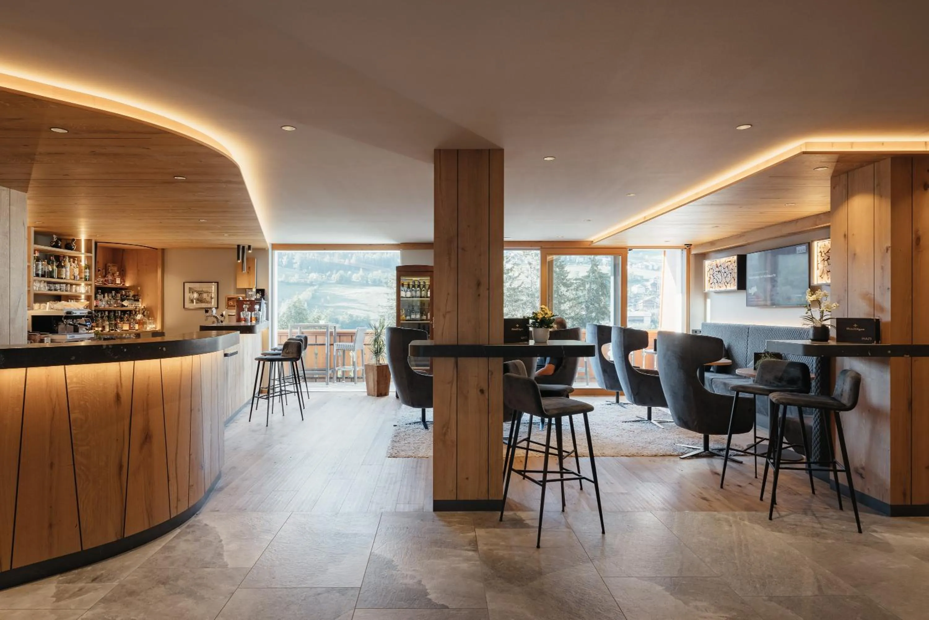 Restaurant/places to eat in Hotel Digon