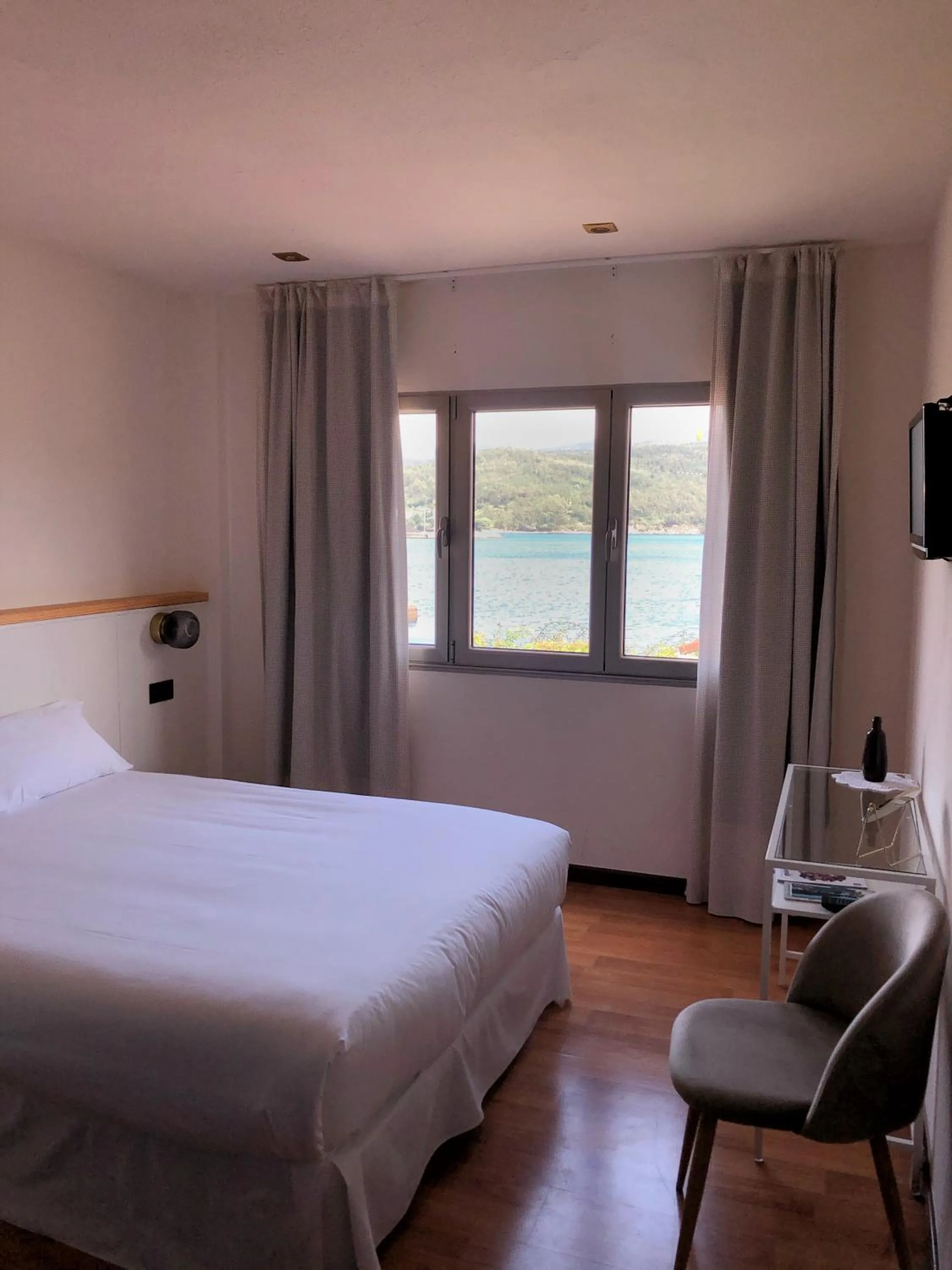 Bed in Hotel As Hortensias