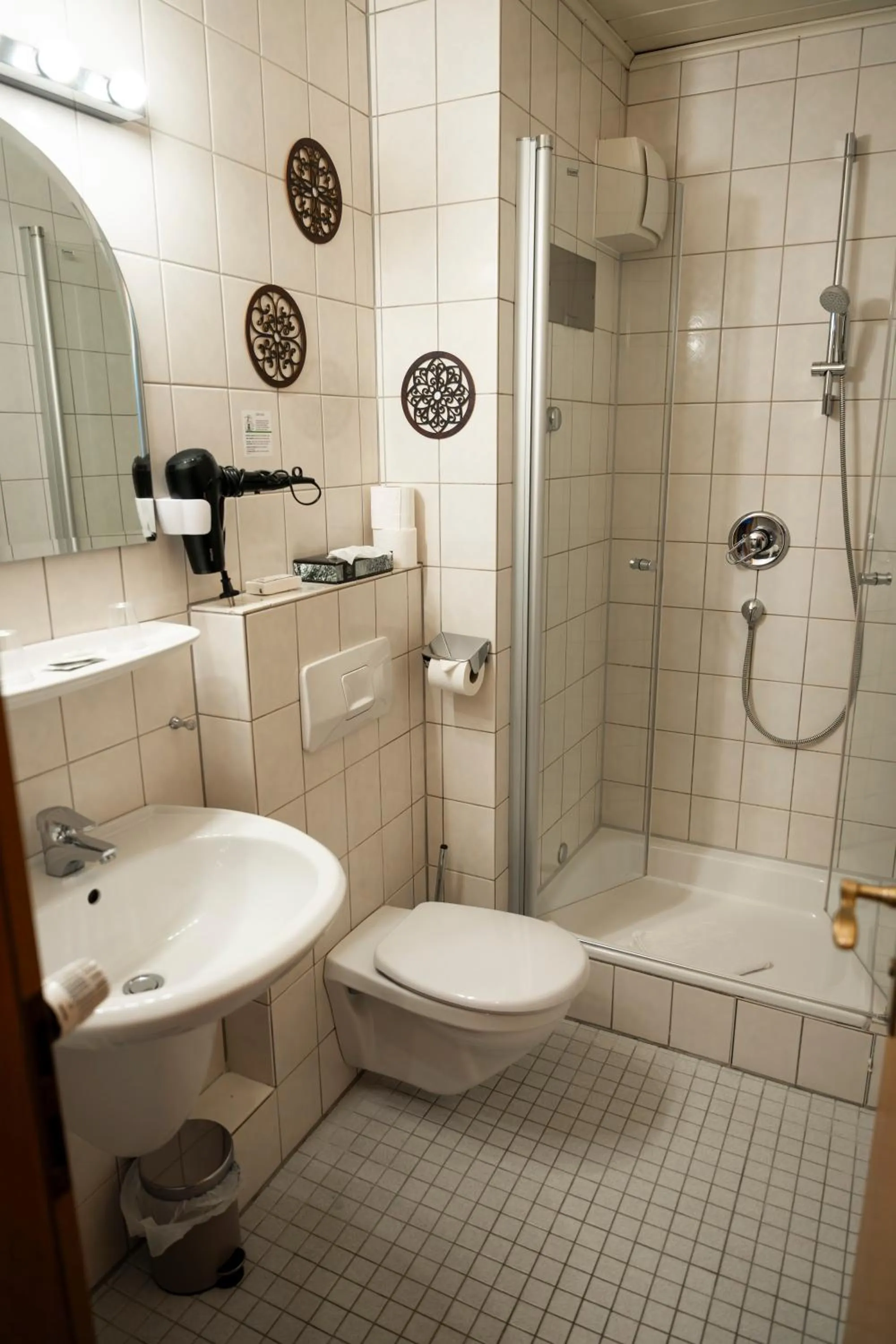 Bathroom in Hotel Gülser Weinstube