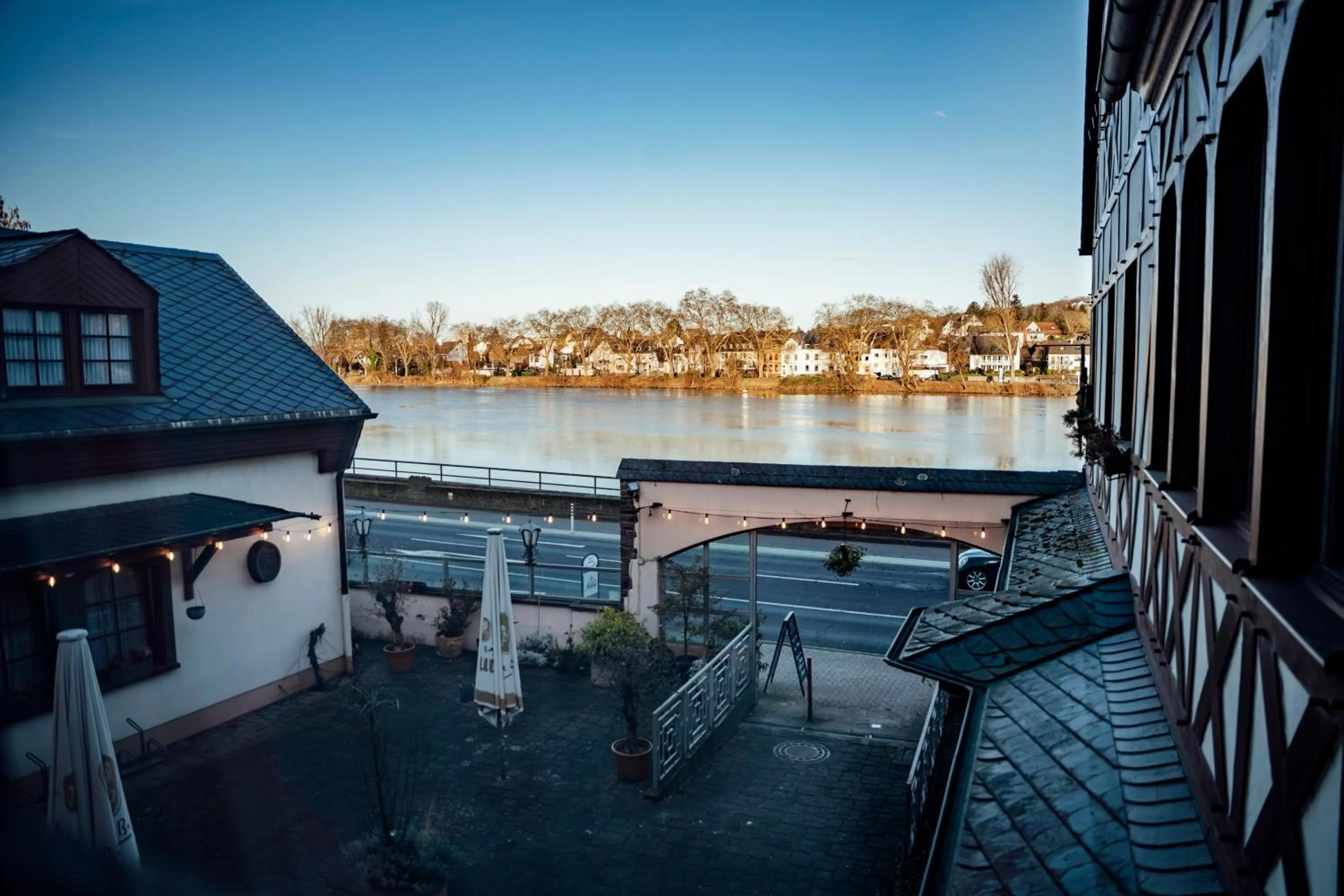 Property building in Hotel Gülser Weinstube