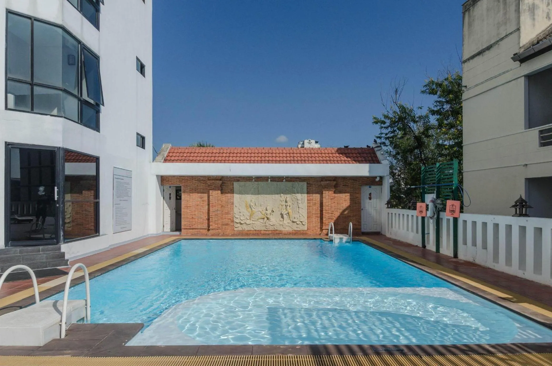 Swimming pool in CH Hotel