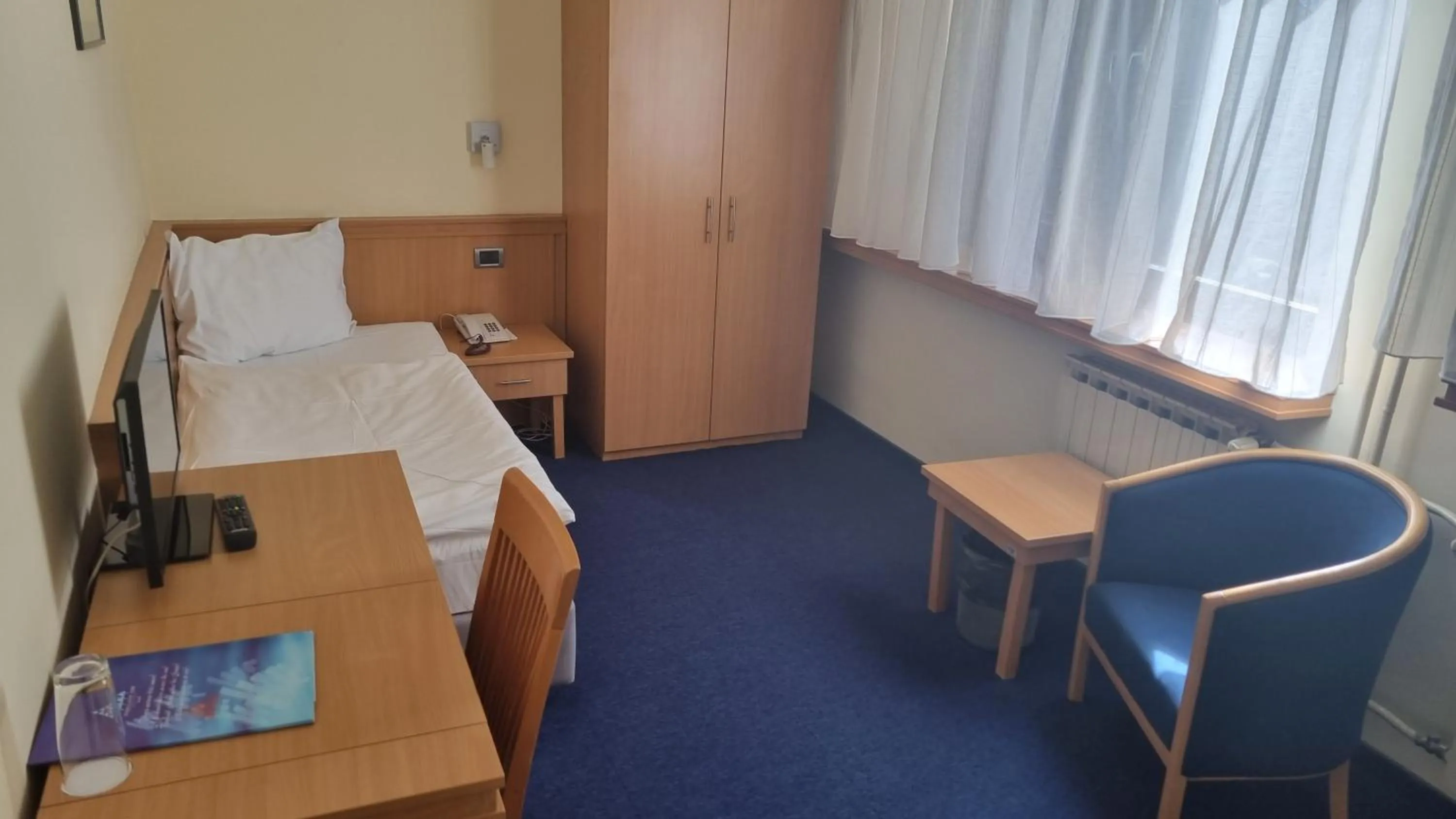 Bed in Hotel Tomislavov Dom