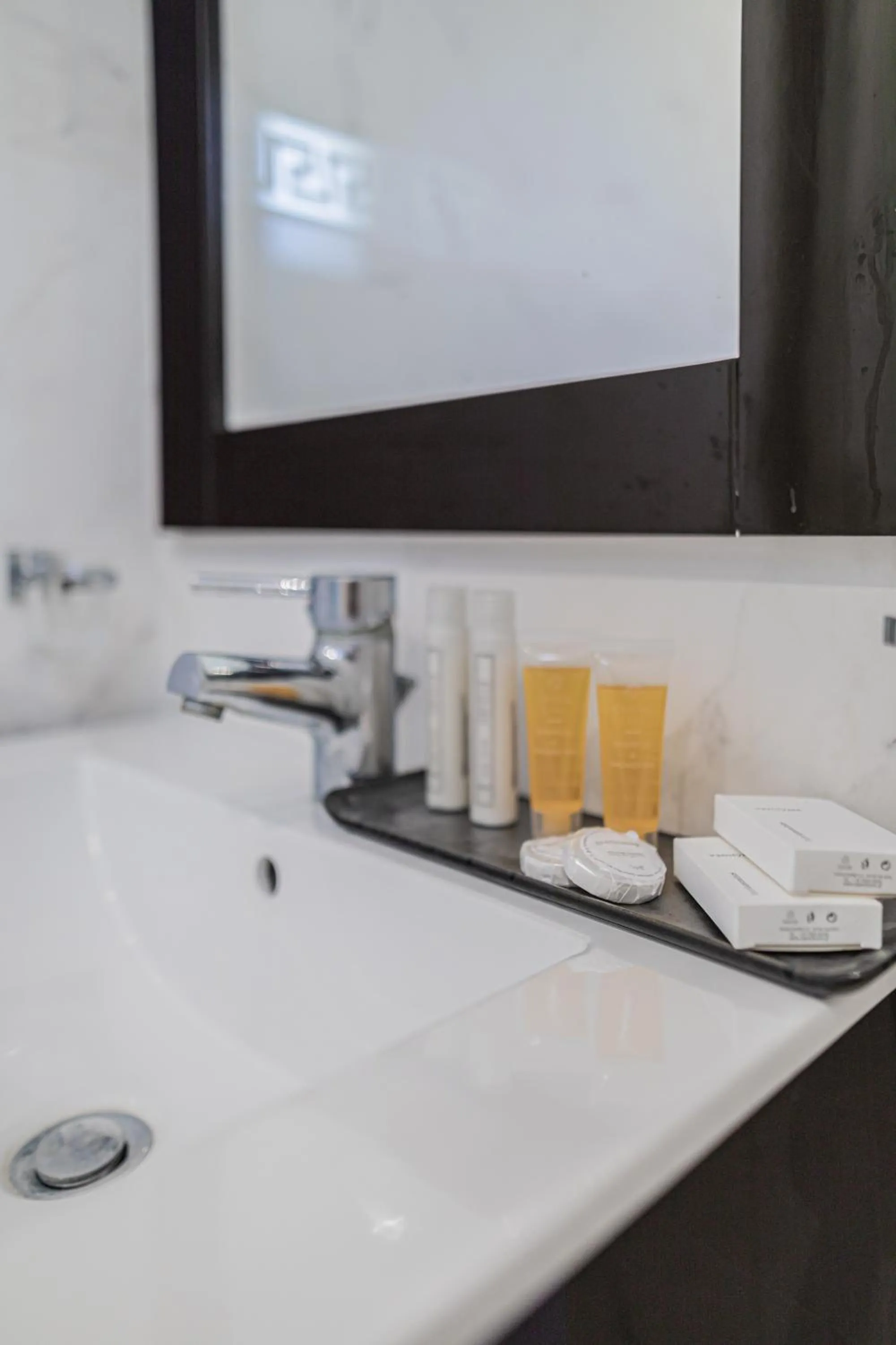 Bathroom in Agia Anna Living