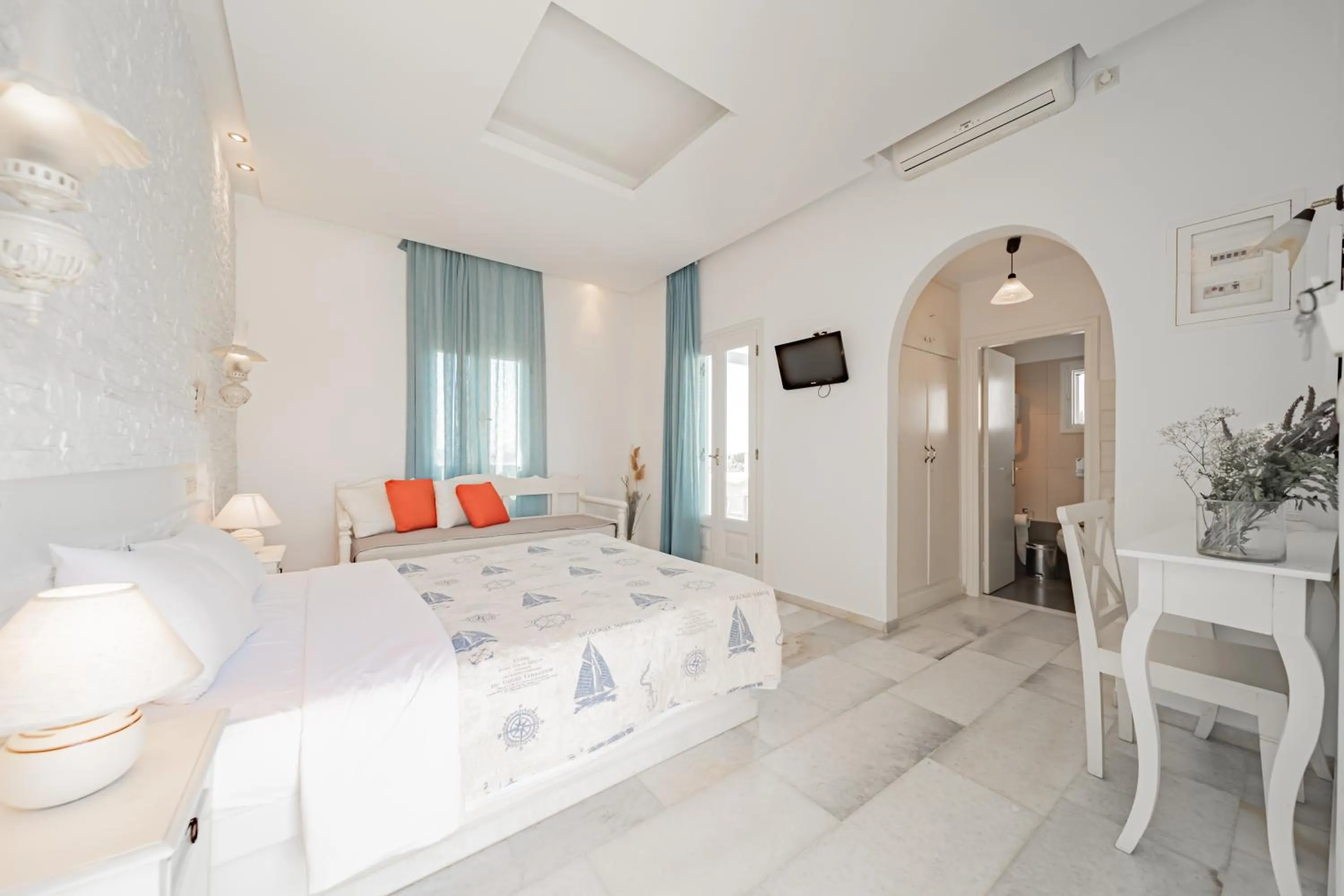 Bed in Agia Anna Living