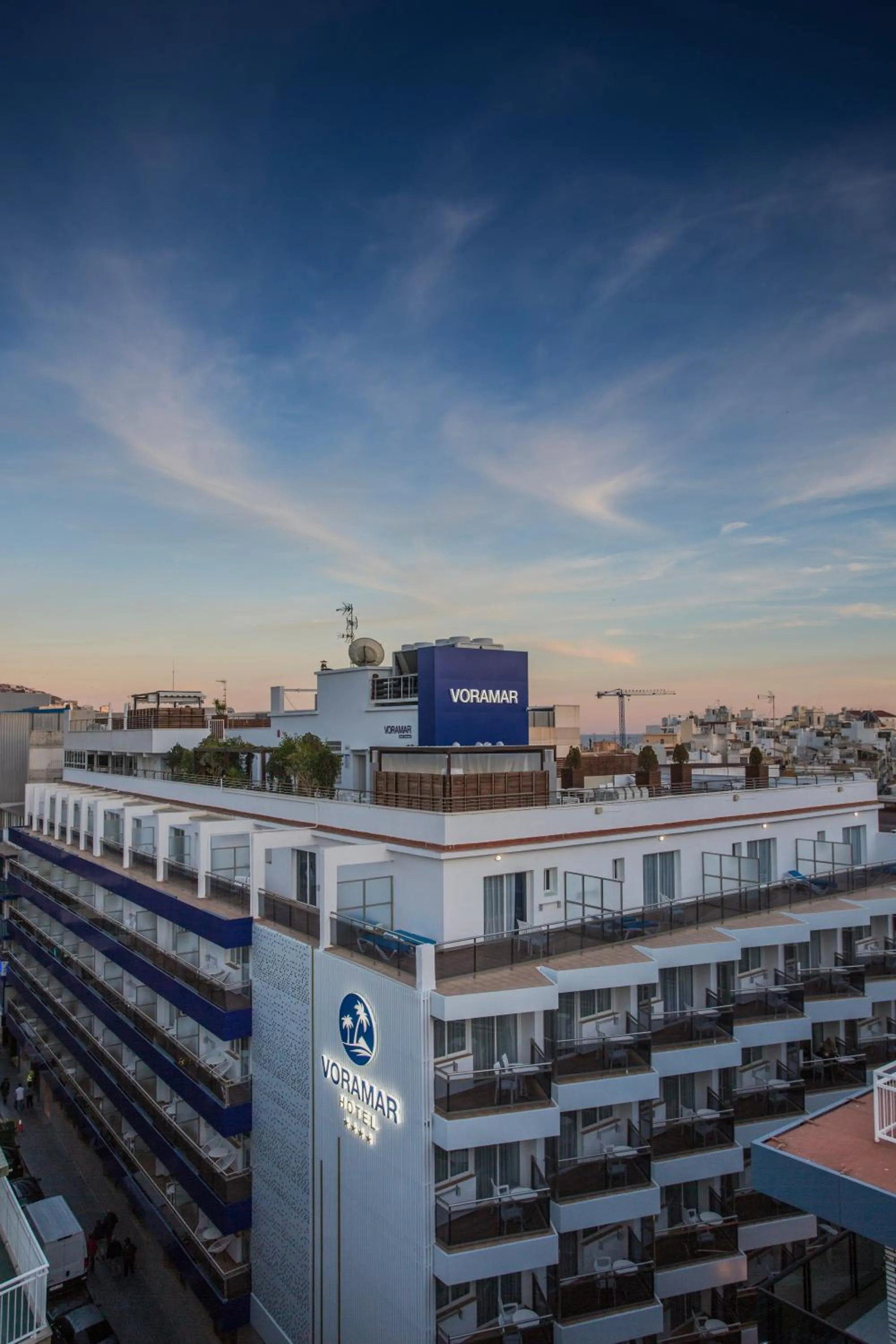 Facade/entrance in Hotel Voramar
