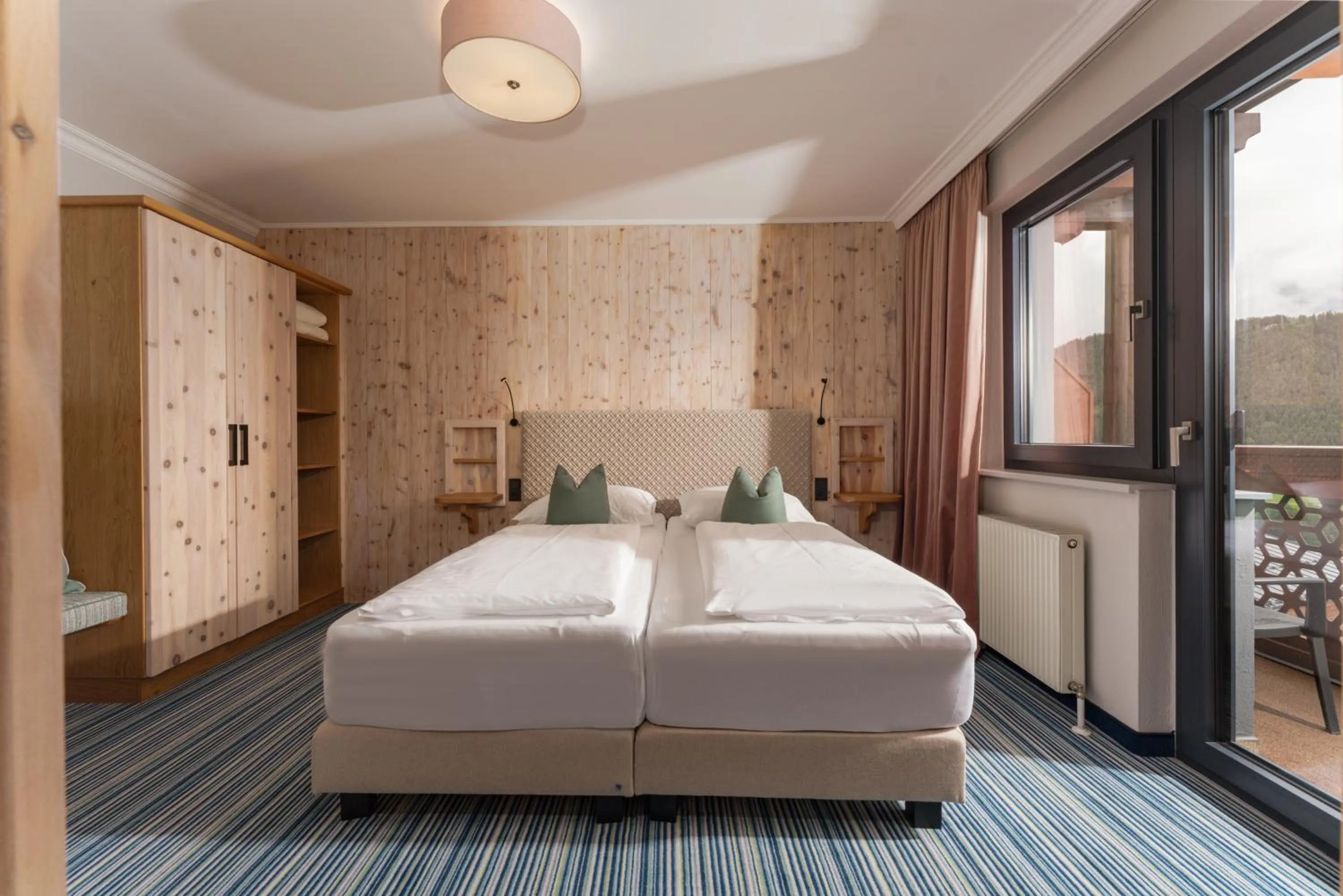  Superior Suite Room with Balcony and Mountain View in Erzherzog Johann Alpin Style Hotel - Adults Only