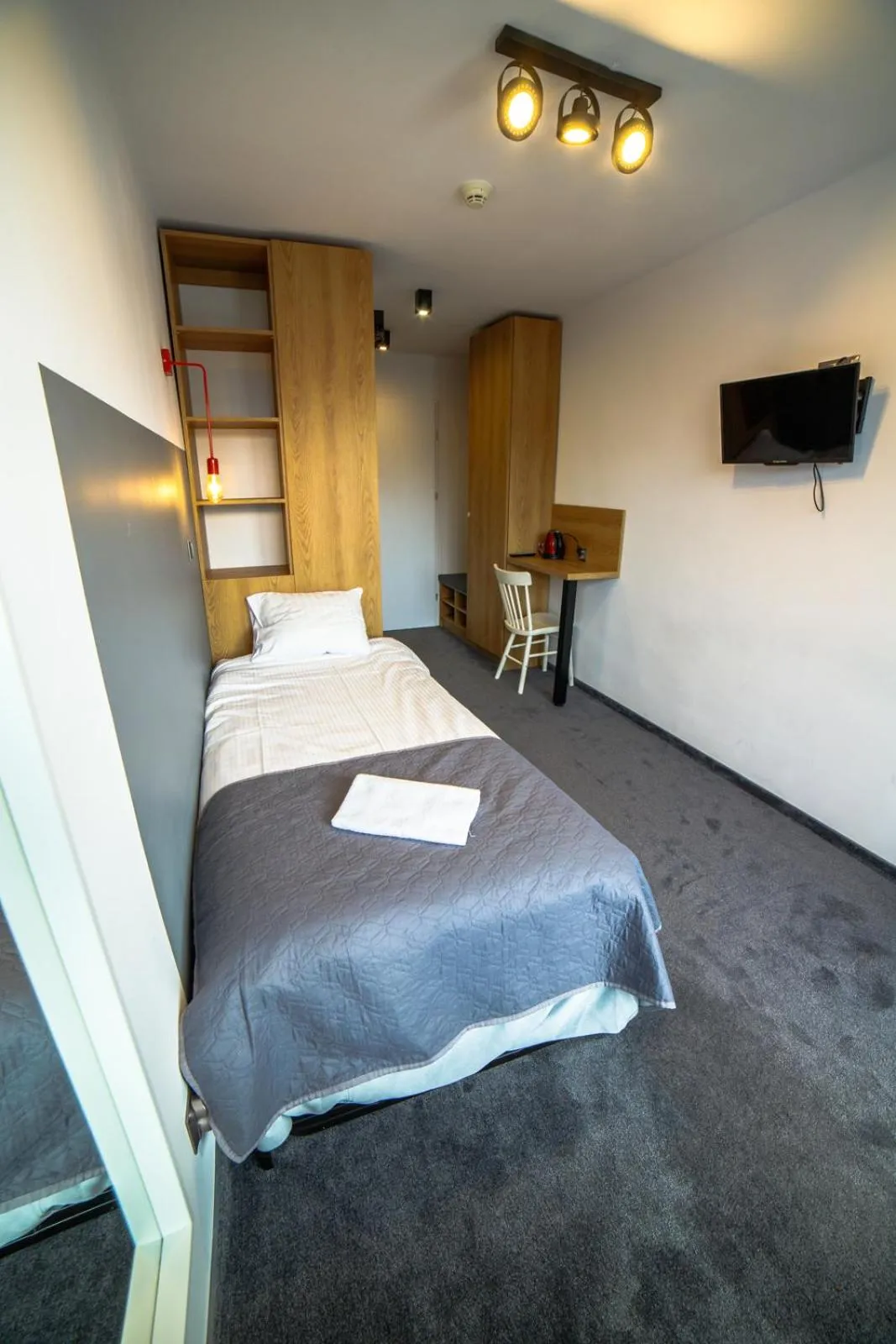 TV and multimedia, Bed in Krokus