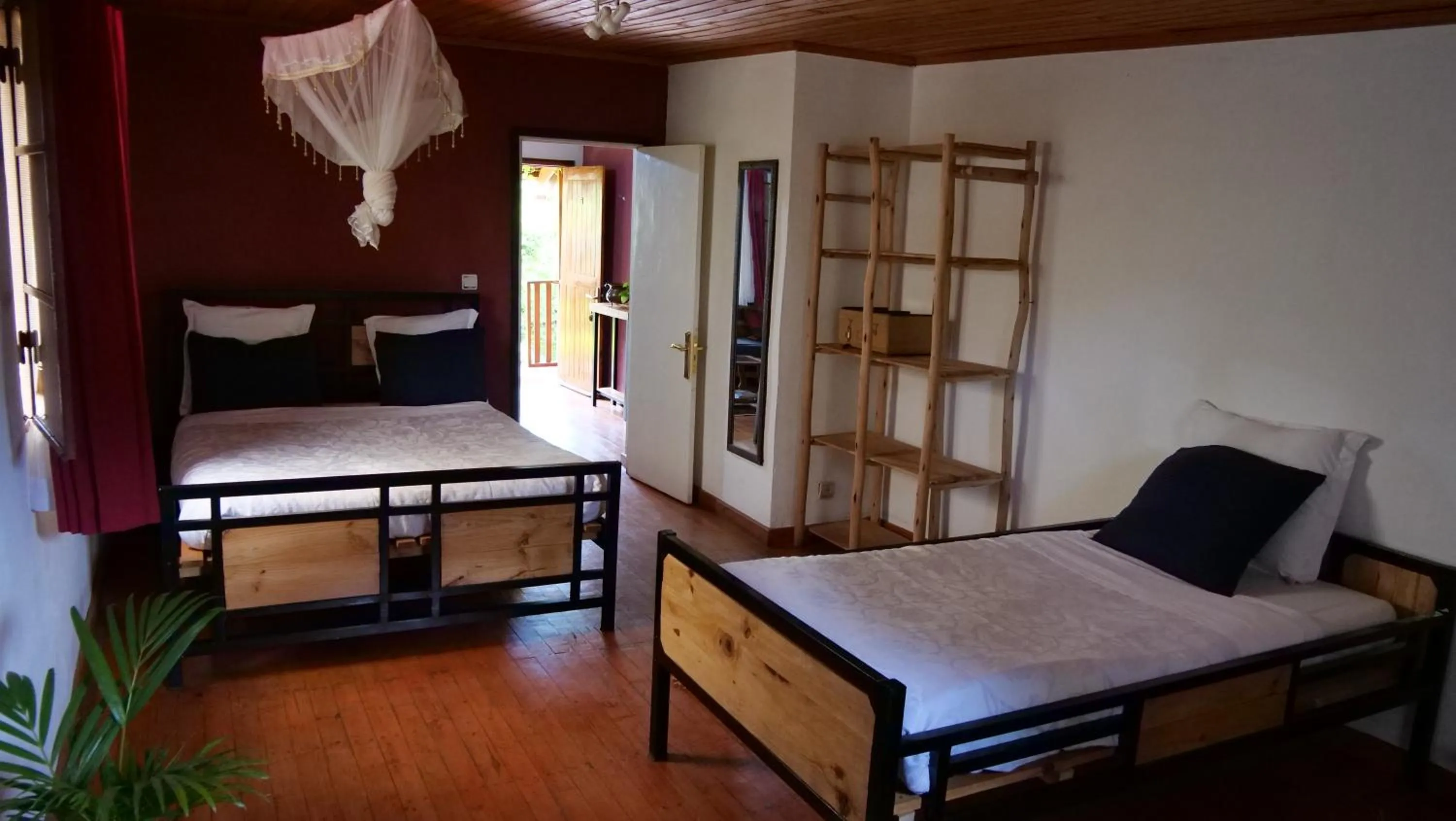 Photo of the whole room, Bed in SOUIMANGA-HOTEL