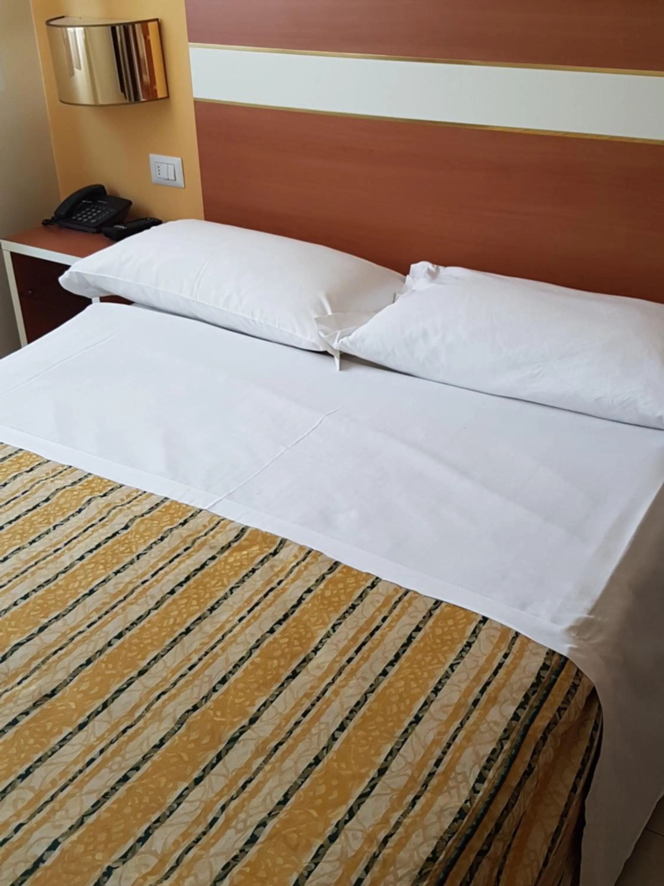 People, Bed in Hotel GF