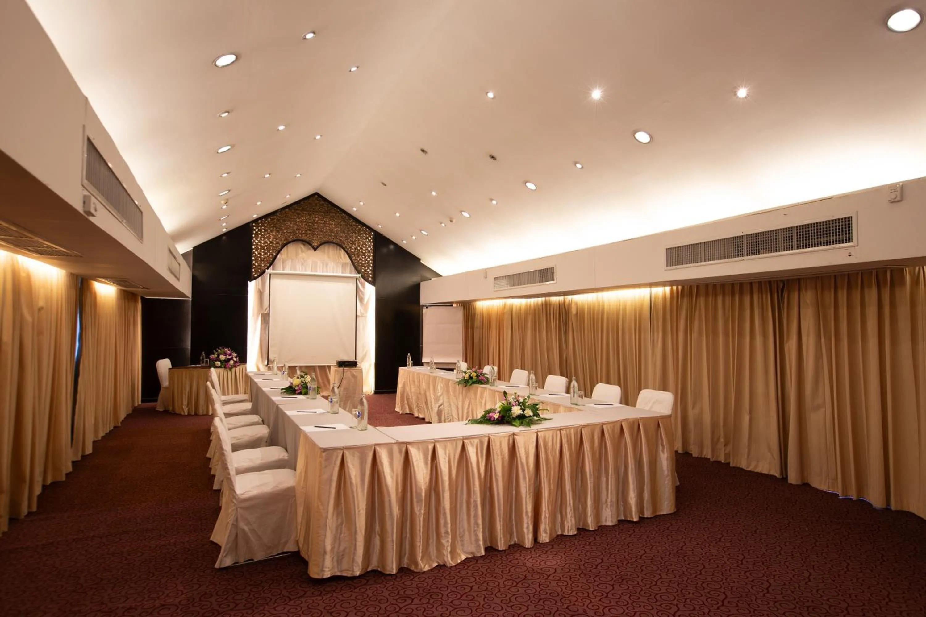 Business facilities in Eurasia Chiang Mai Hotel