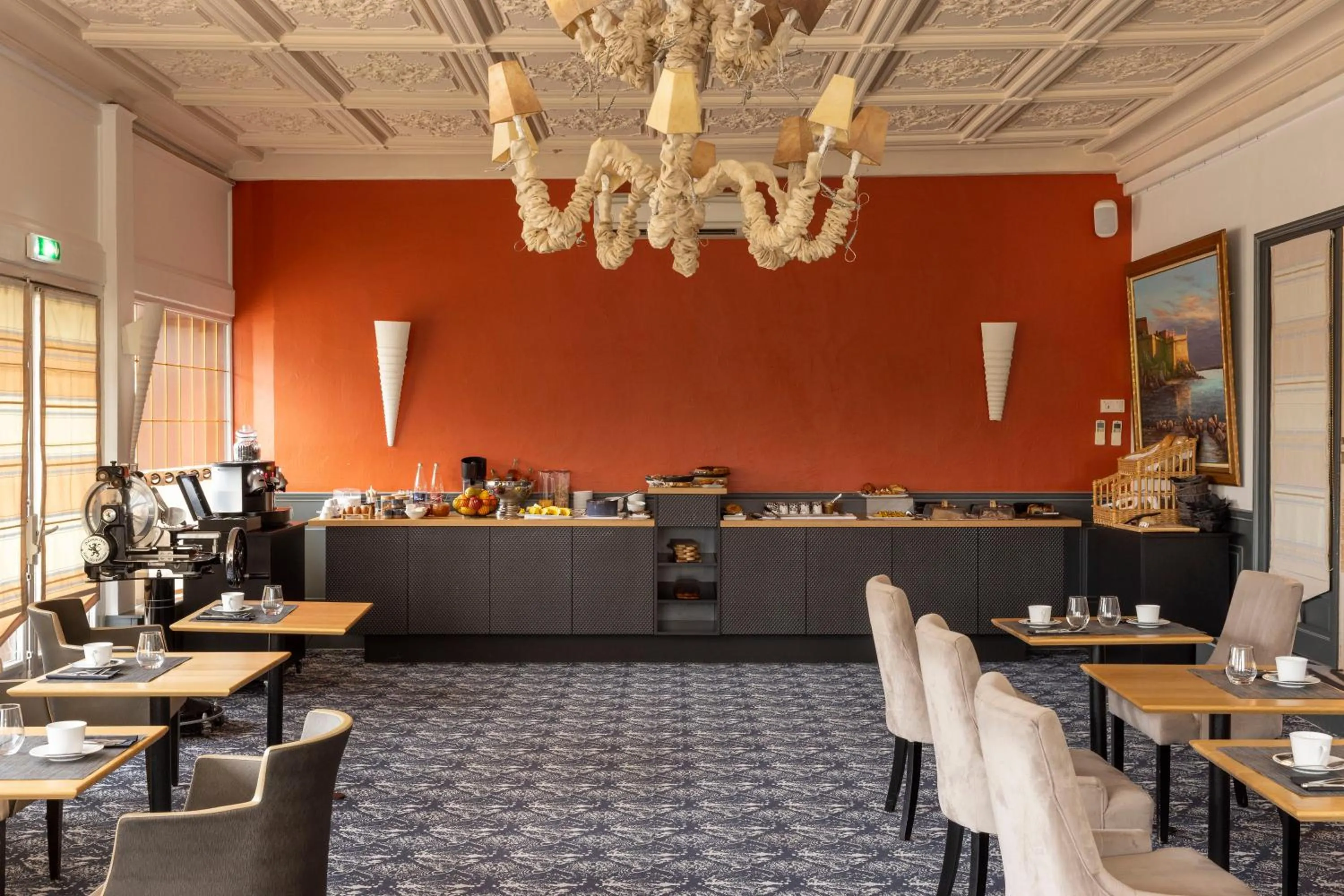 Breakfast in Demeures & Châteaux Hostellerie de la Renaissance