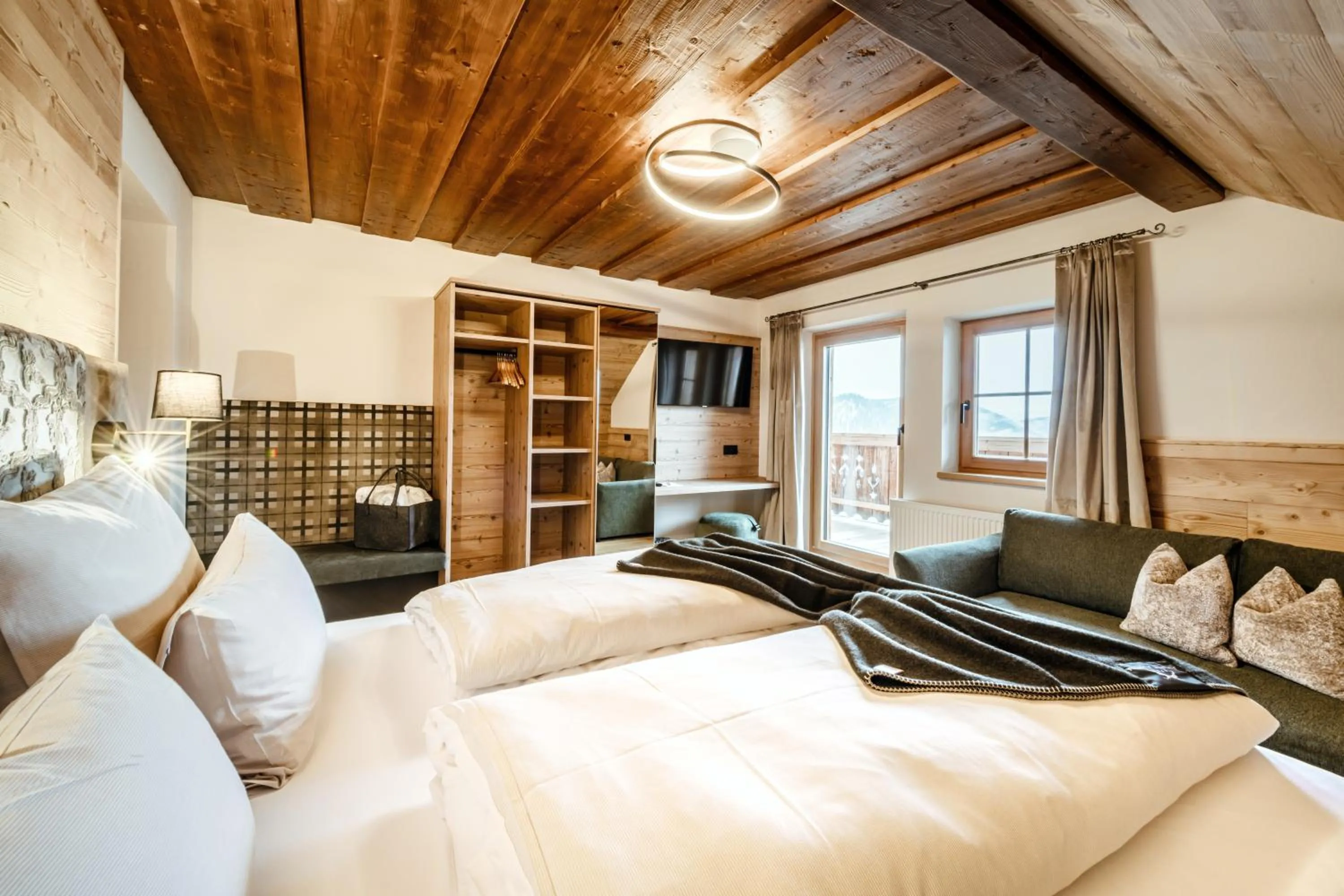 Photo of the whole room, Bed in Almwelt Austria
