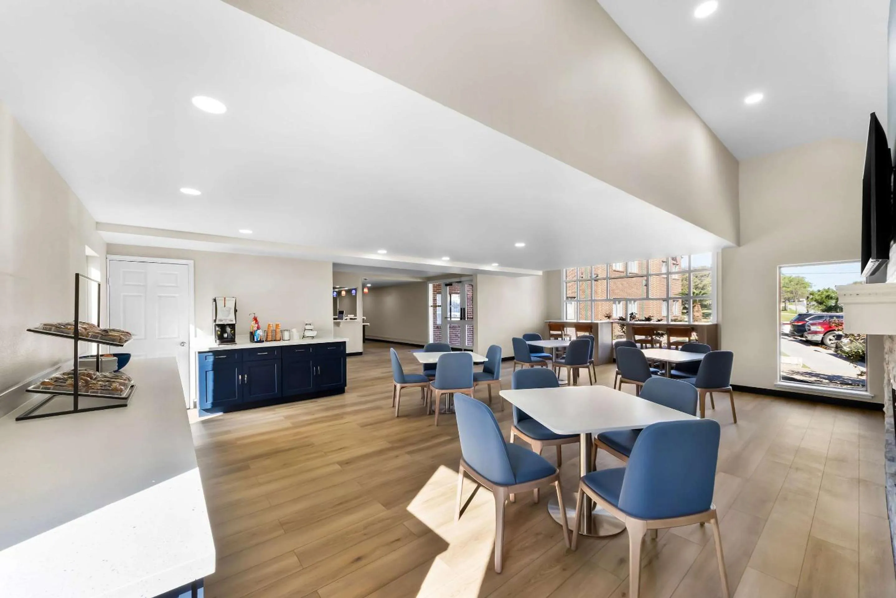 Breakfast in Motel 6-San Antonio, TX - Medical Center South