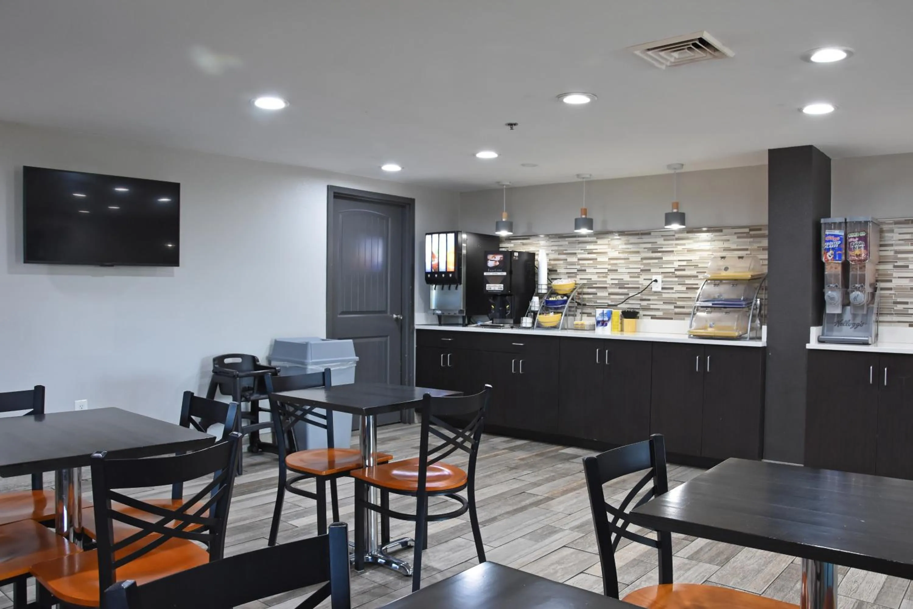 Breakfast in Days Inn by Wyndham Lebanon