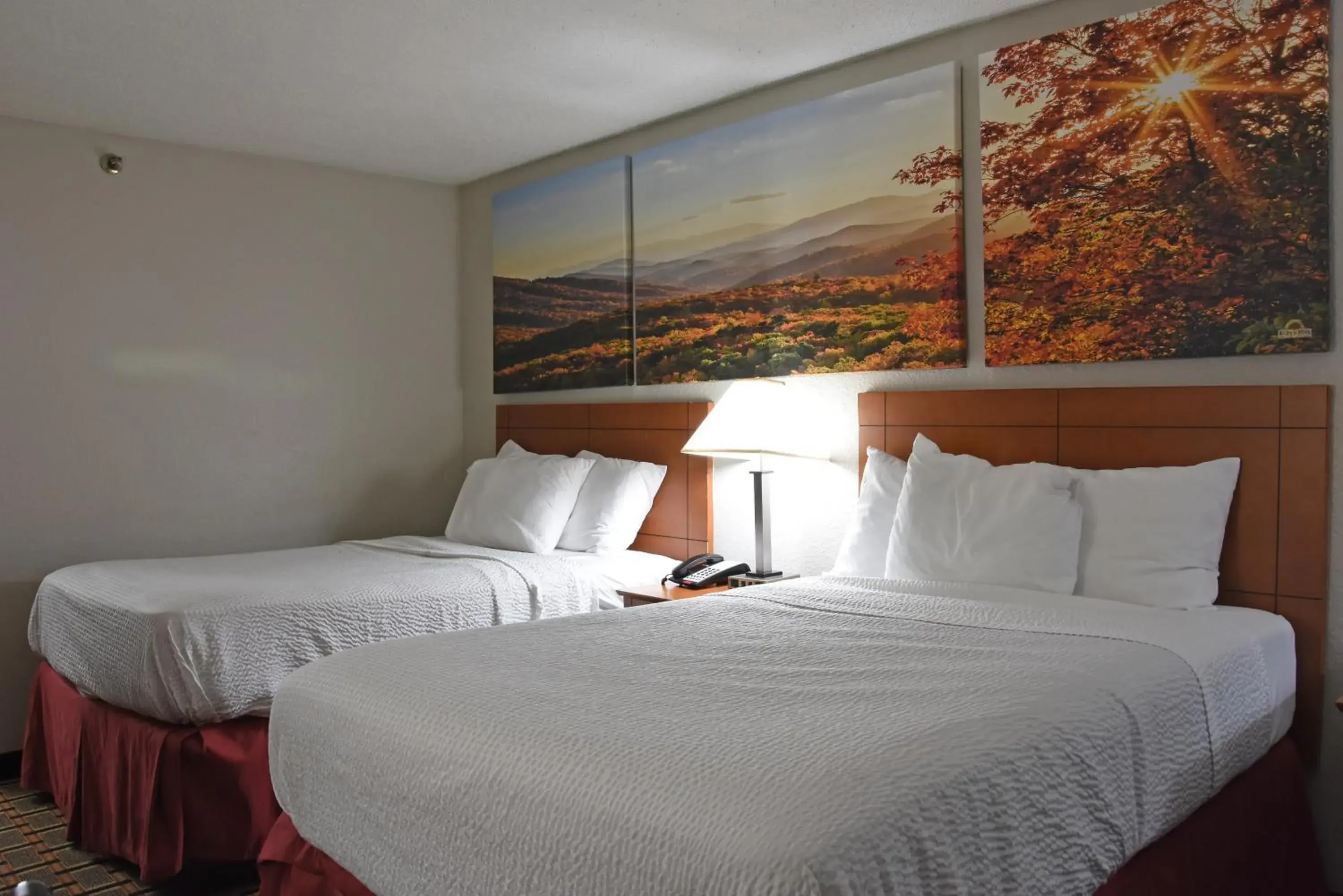 Double Room with Two Double Beds - Smoking in Days Inn by Wyndham Lebanon Double Room with Two Double Beds - Smoking in Days Inn by Wyndham Lebanon