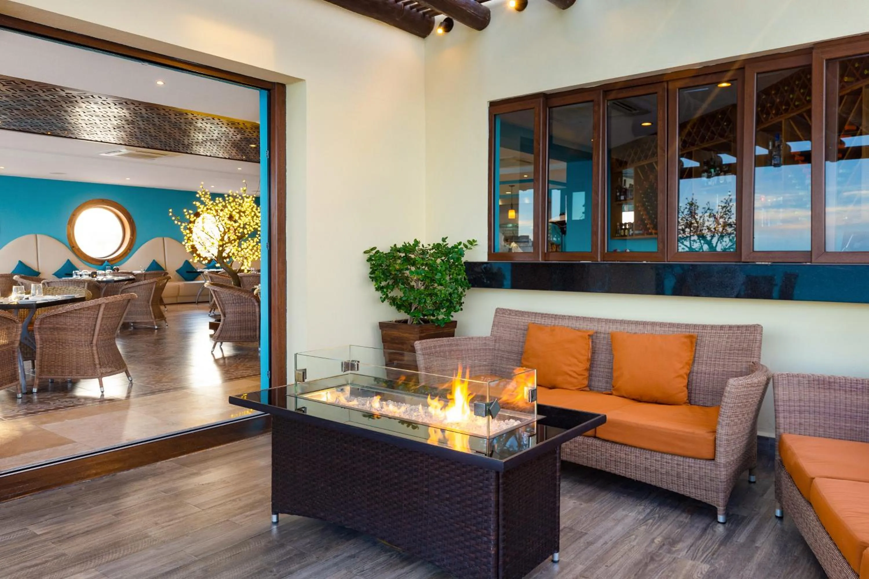 Restaurant/places to eat in Villa del Arco Beach Resort & Spa