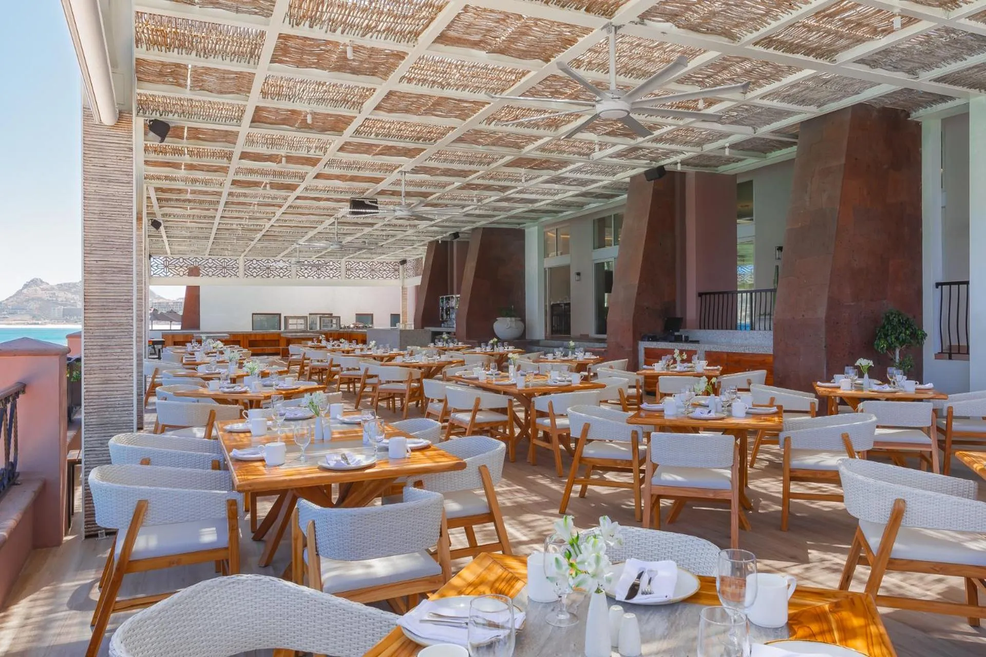 Restaurant/places to eat in Villa del Arco Beach Resort & Spa