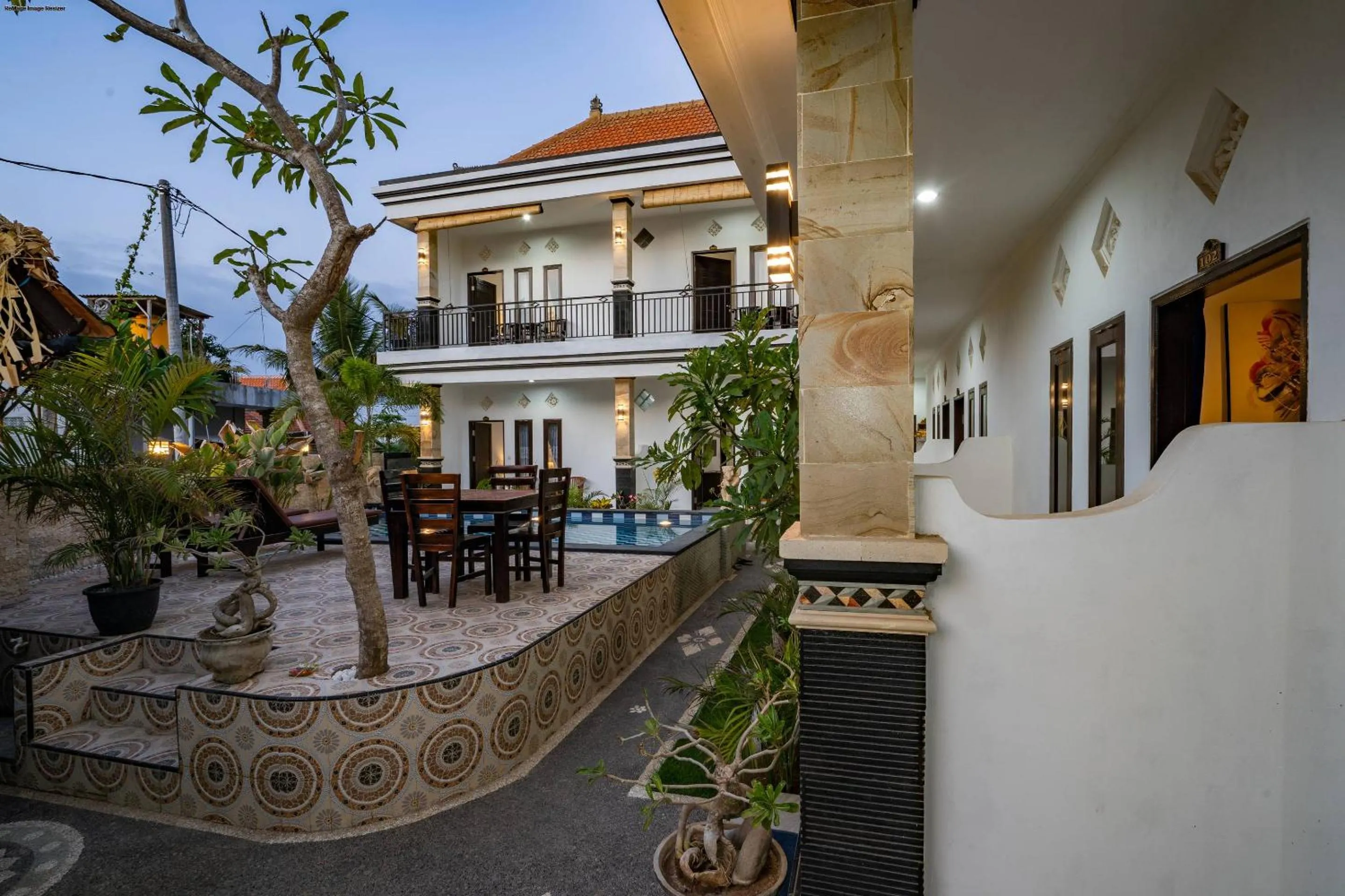 Facade/entrance in Nusa Sentana Lembongan Bali