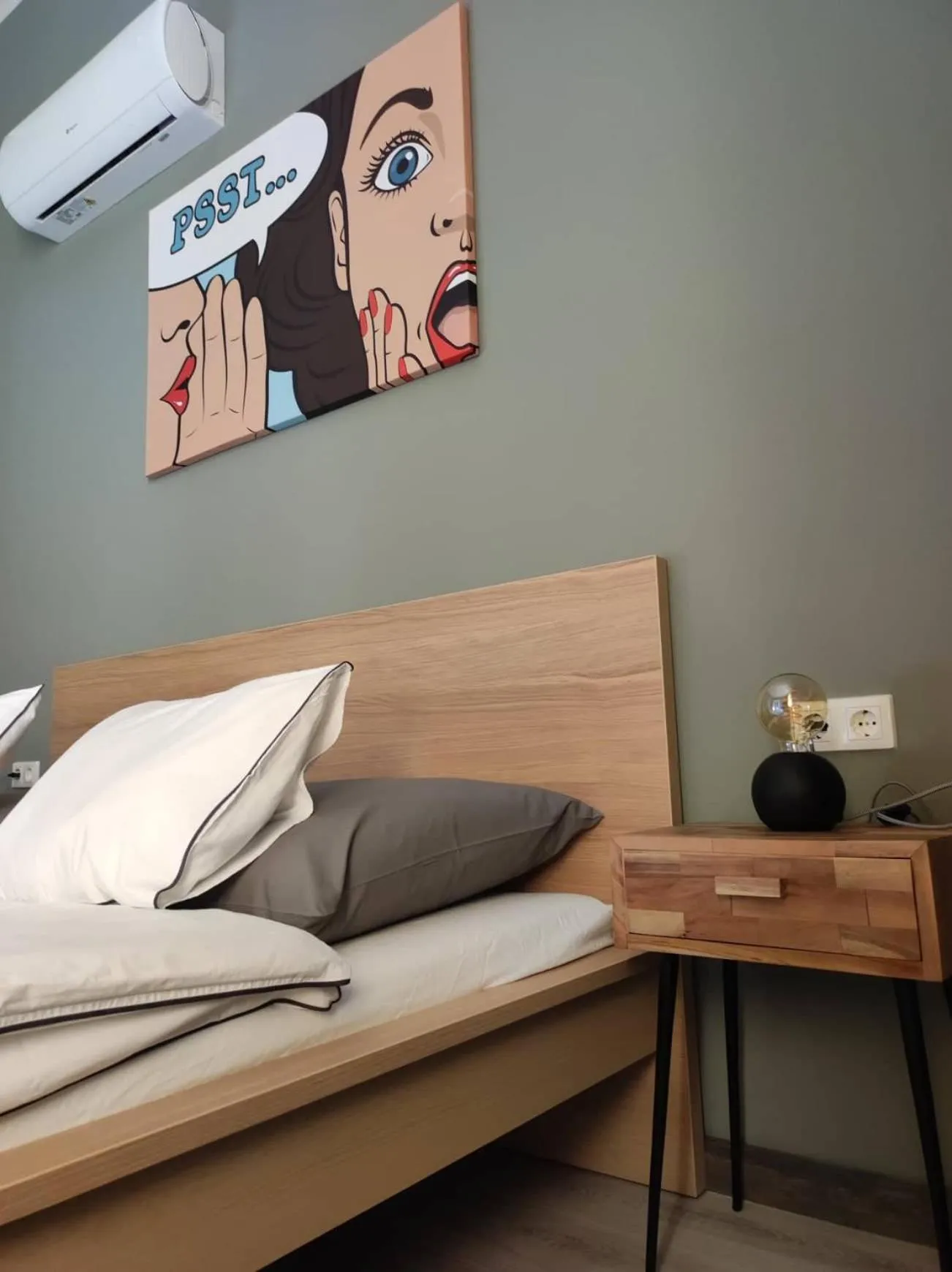 Bed in Deák Panzió