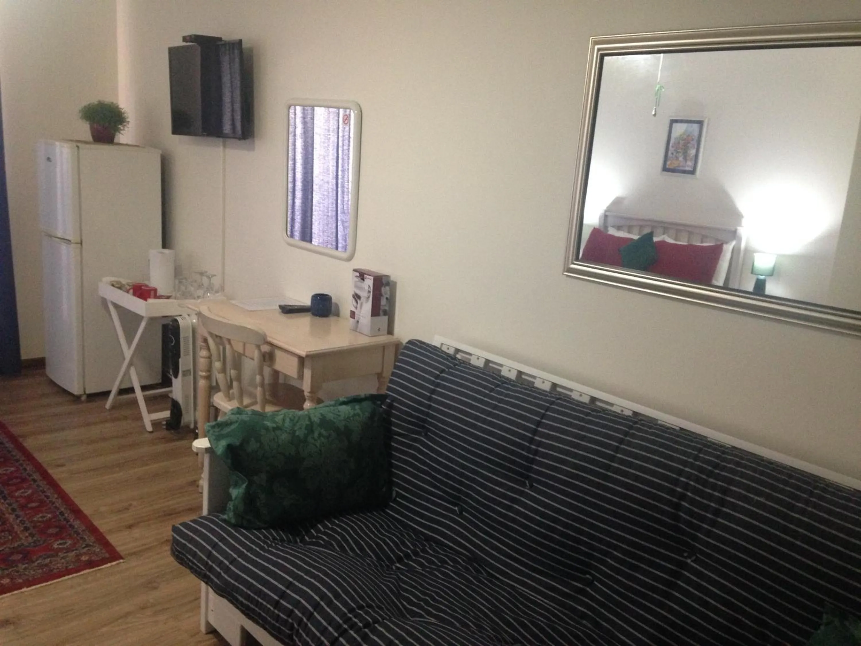 Seating area in Blue Fern of Knysna