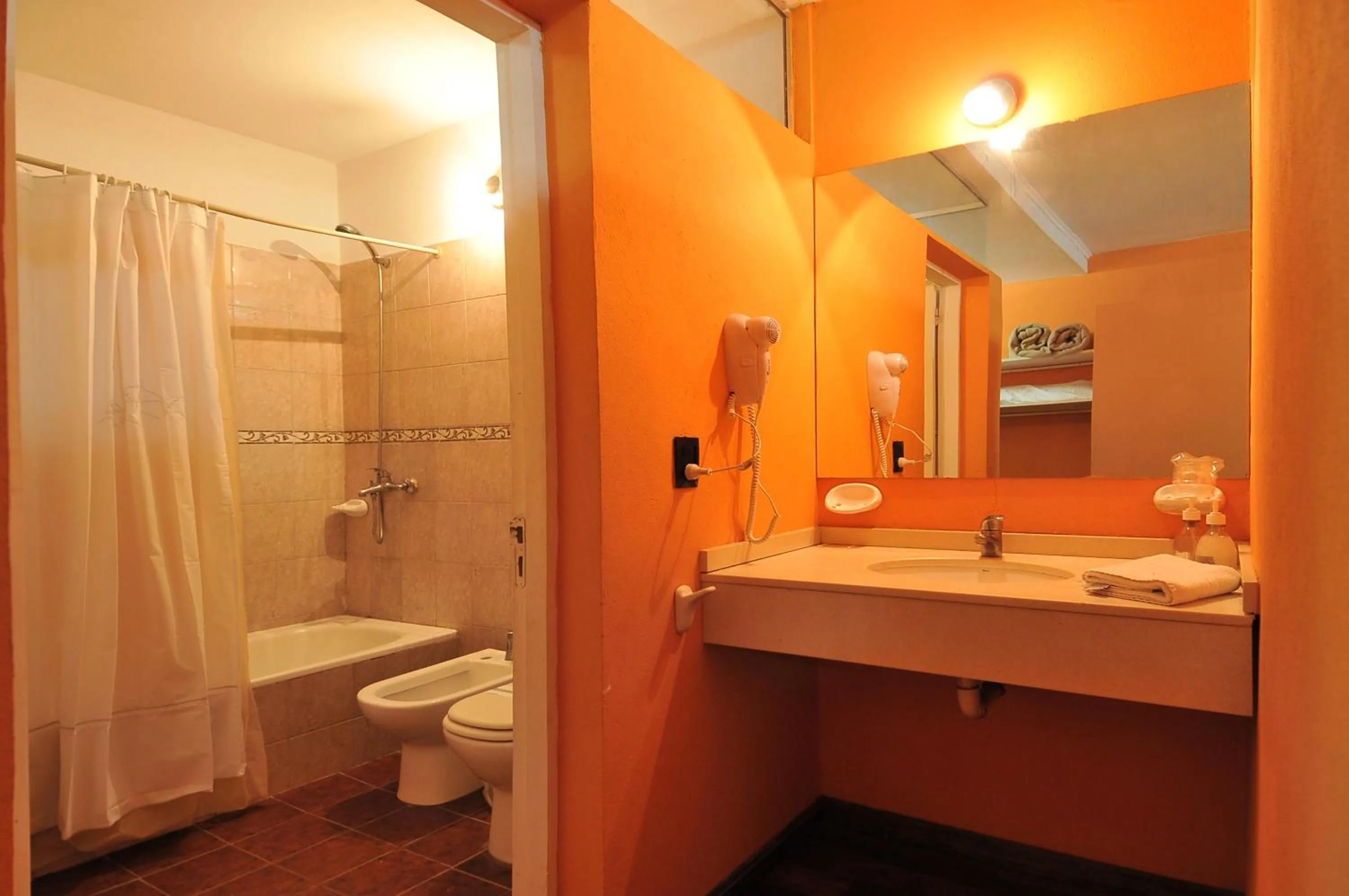 Bathroom in Hotel El Cid