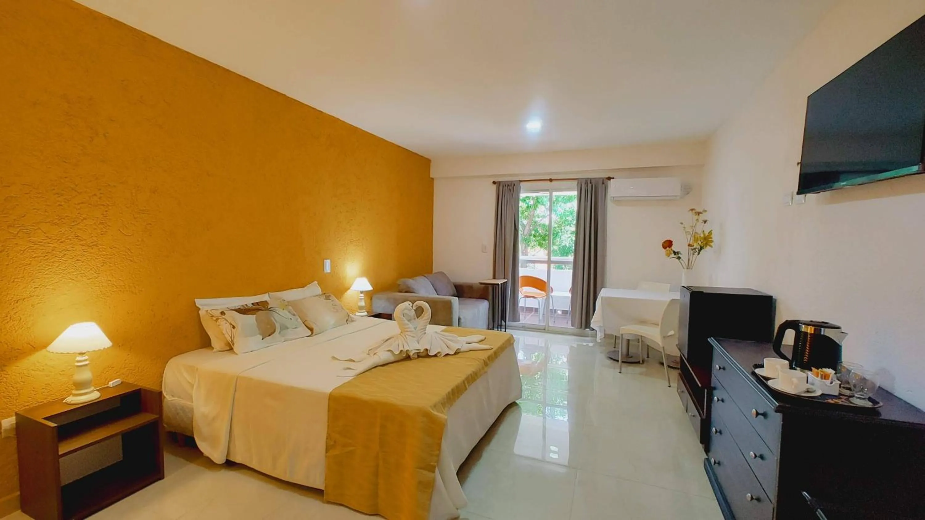 Photo of the whole room, Bed in Hotel El Cid