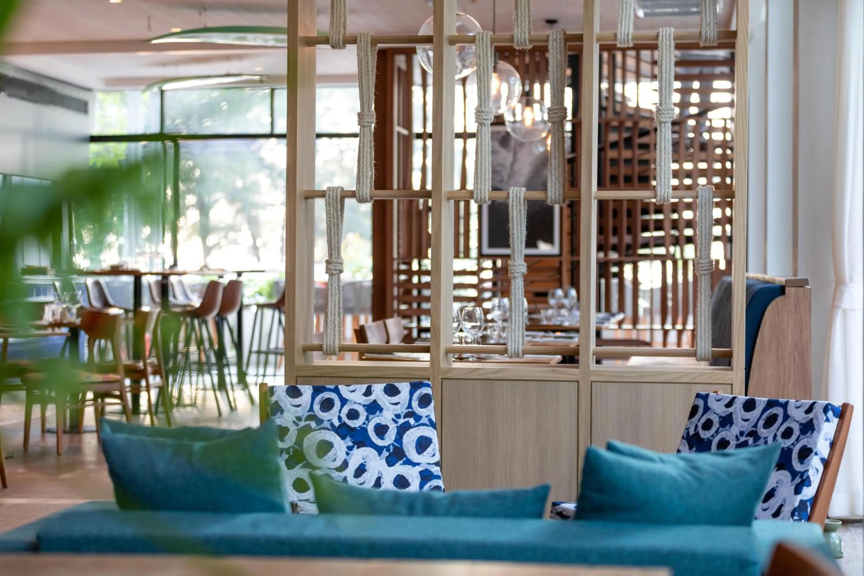 Restaurant/places to eat in OUTRIGGER Surin Beach Resort