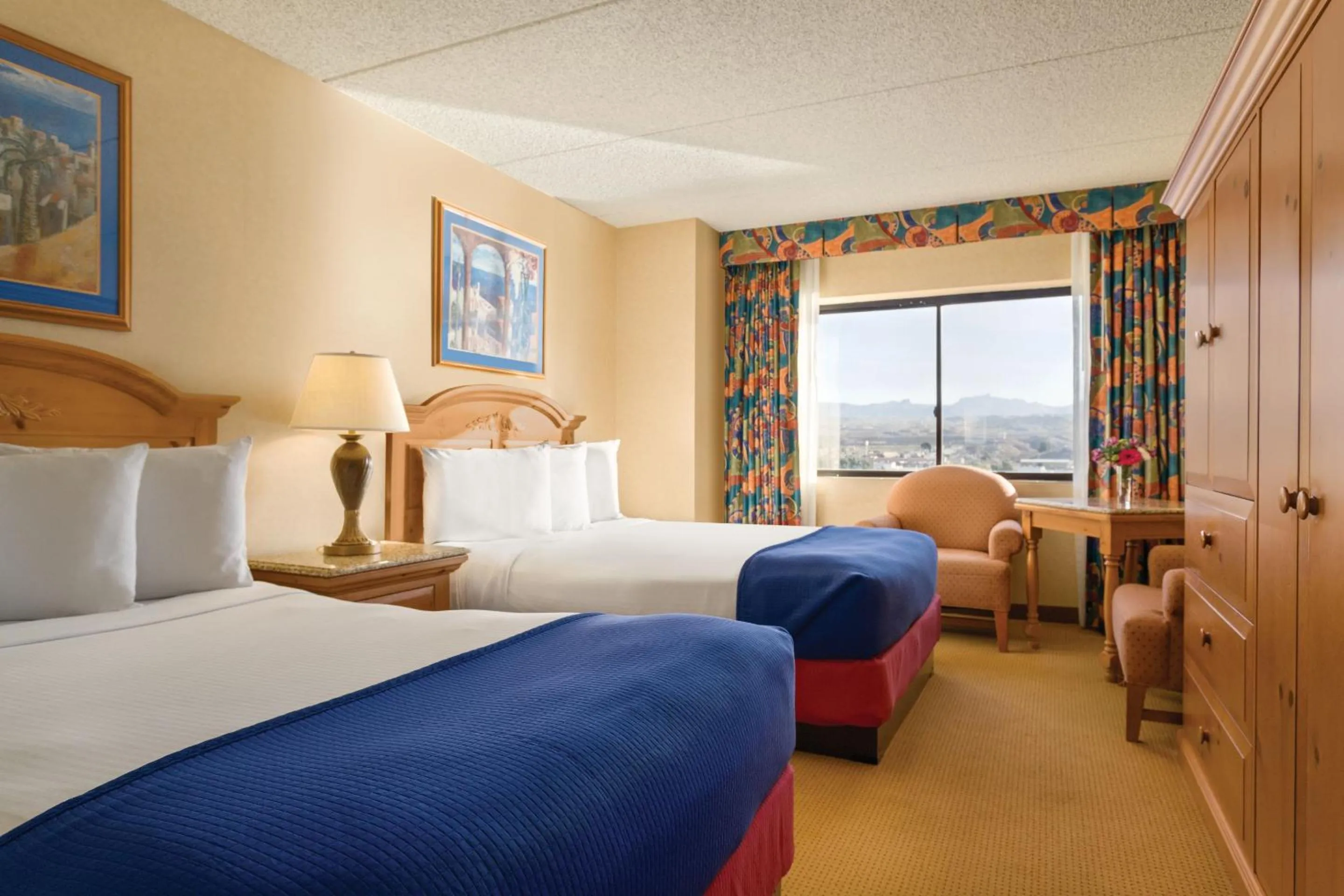 Bed in Harrah's Laughlin, A Caesars Destination
