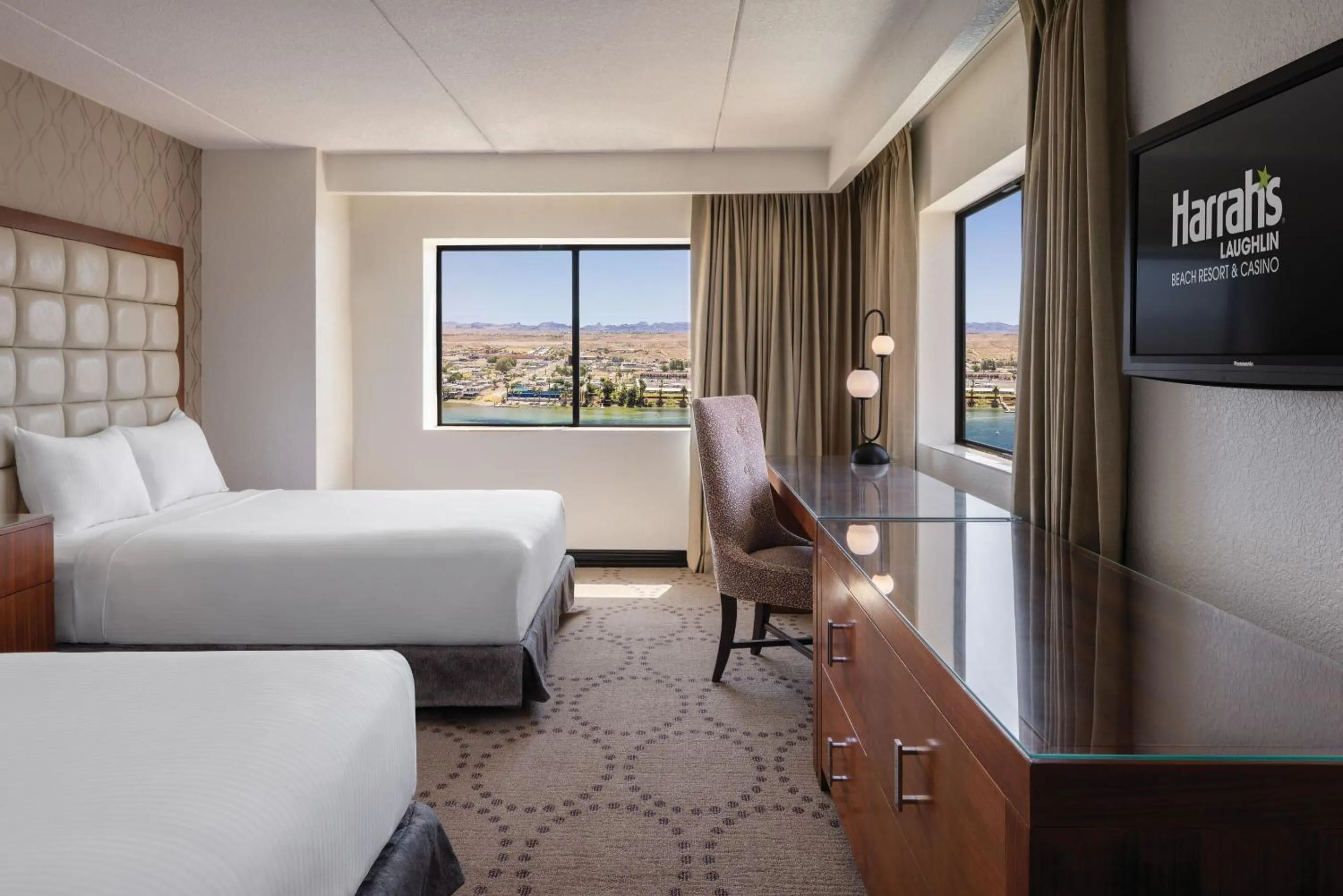 Bed in Harrah's Laughlin, A Caesars Destination