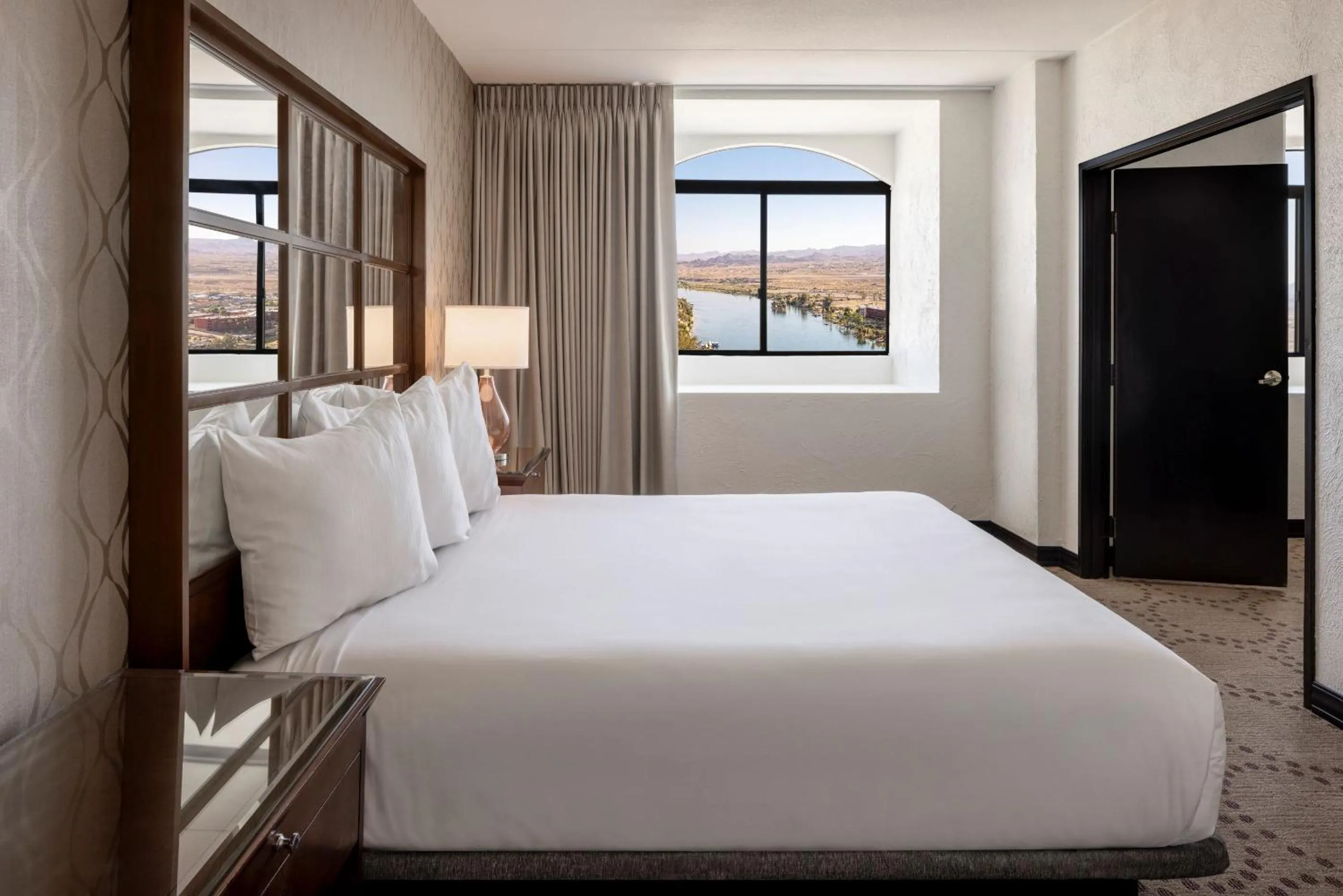 Bed in Harrah's Laughlin, A Caesars Destination