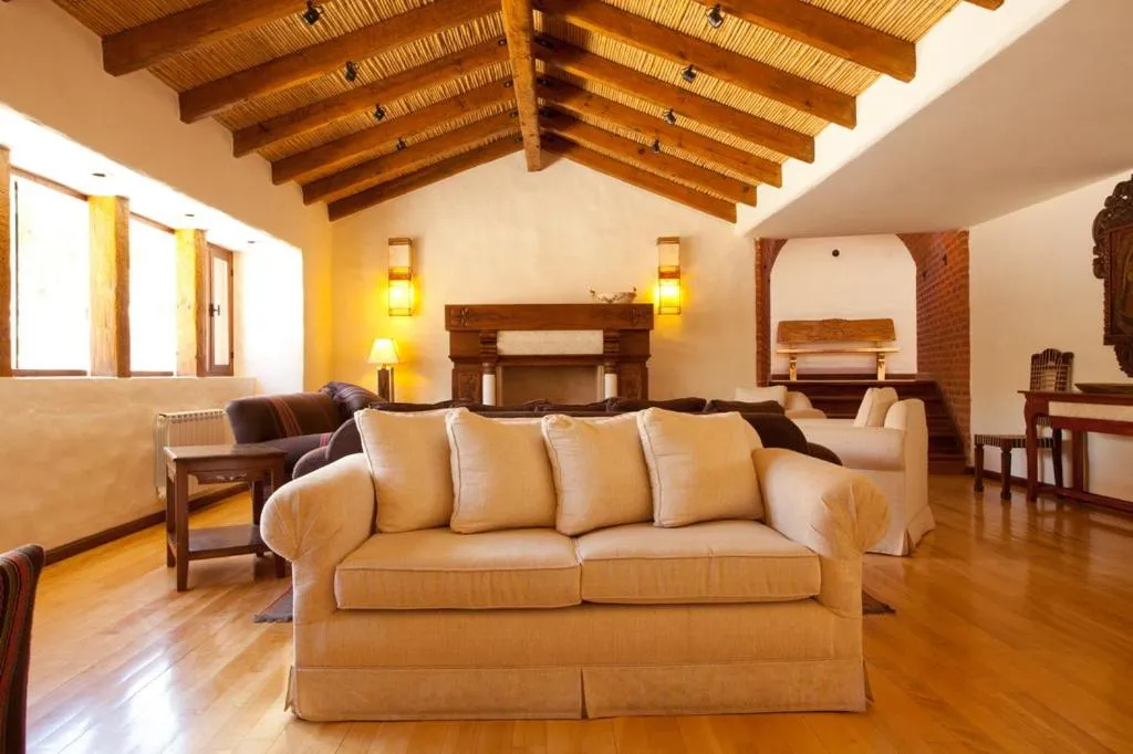 Living room in Hotel Marqués De Tojo
