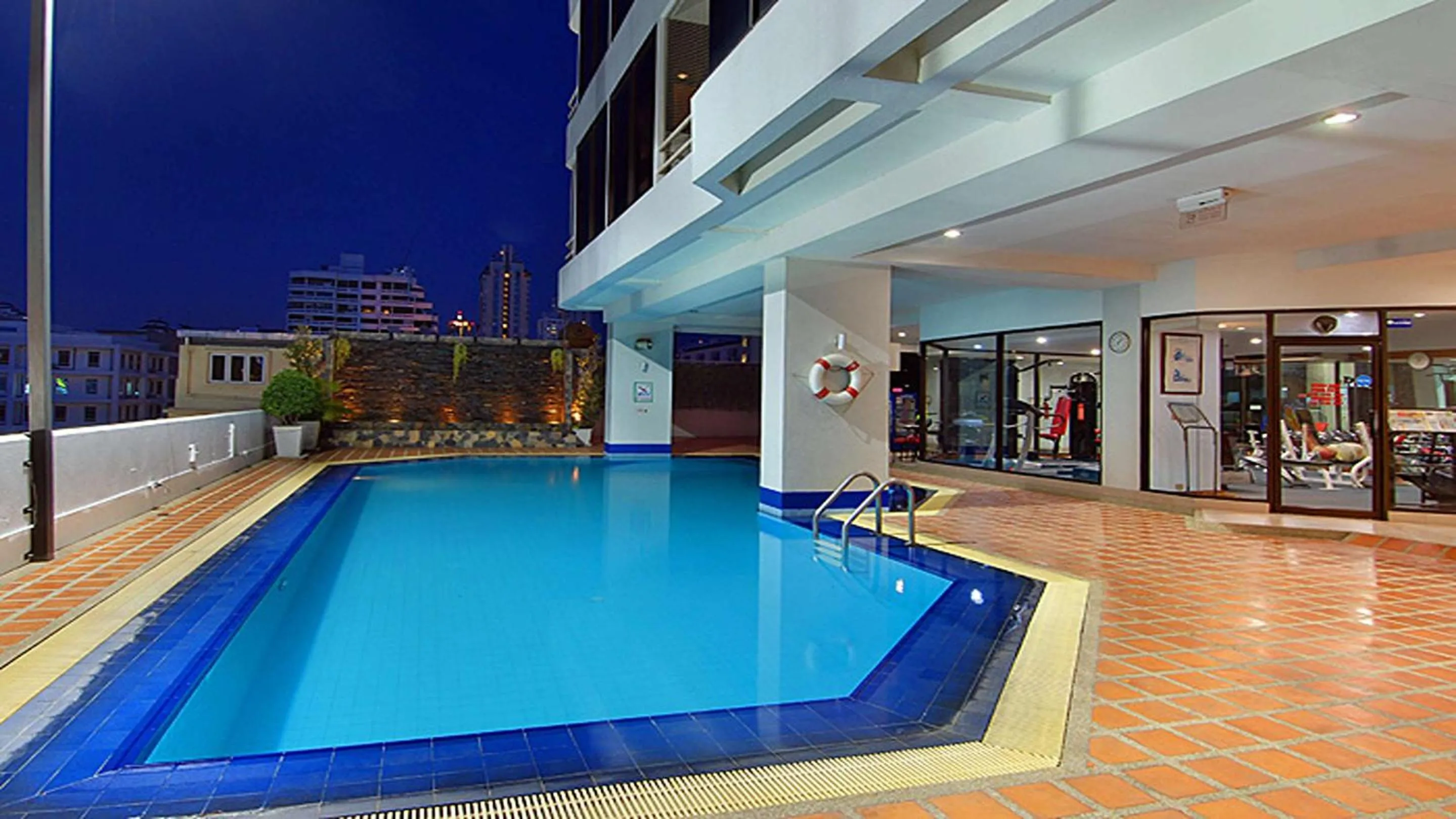 Swimming pool in Tai Pan Hotel