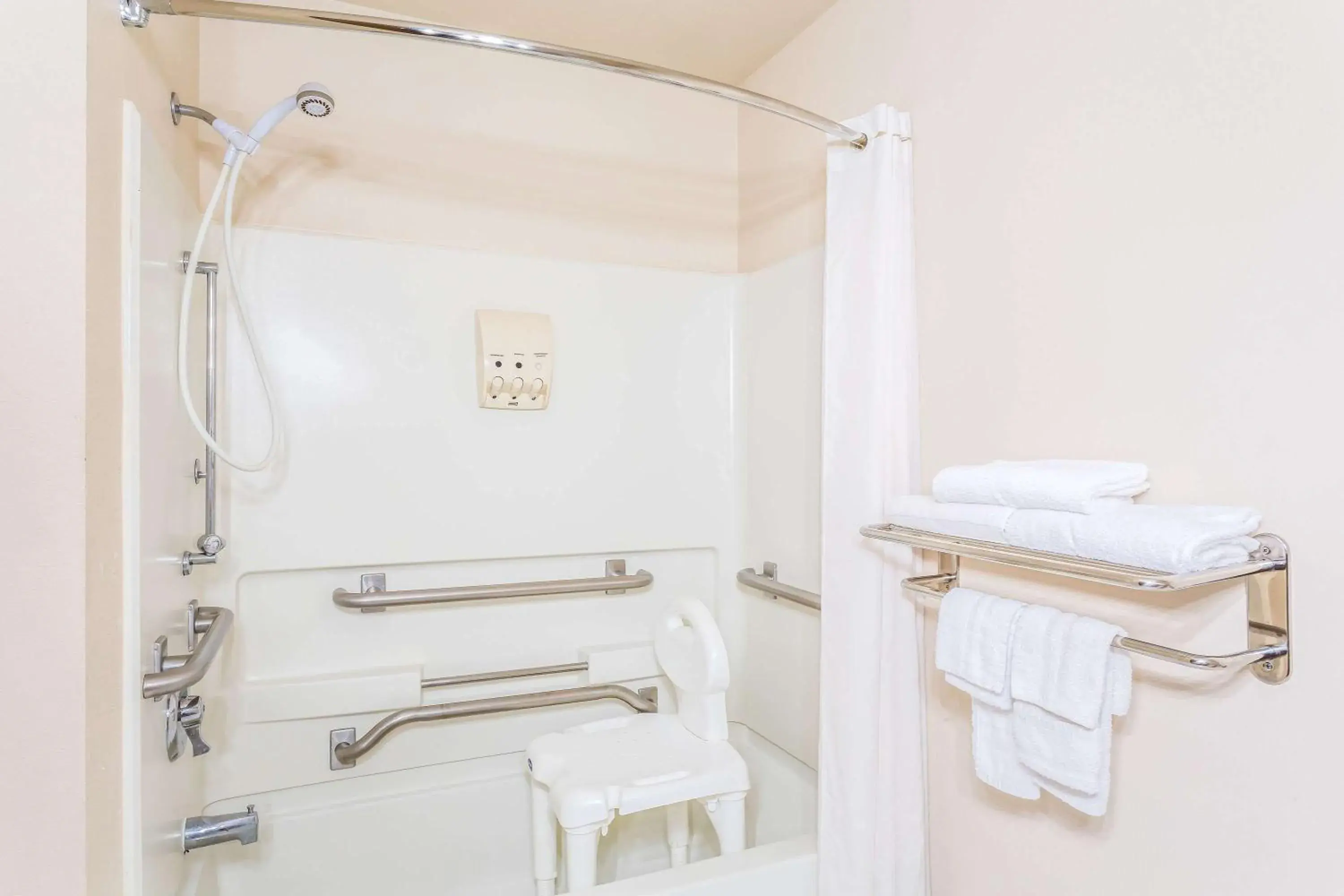 Deluxe Queen Room with Two Queen Beds -Disability Access - Non-Smoking in Super 8 by Wyndham Mesa Gilbert Deluxe Queen Room with Two Queen Beds -Disability Access - Non-Smoking in Super 8 by Wyndham Mesa Gilbert