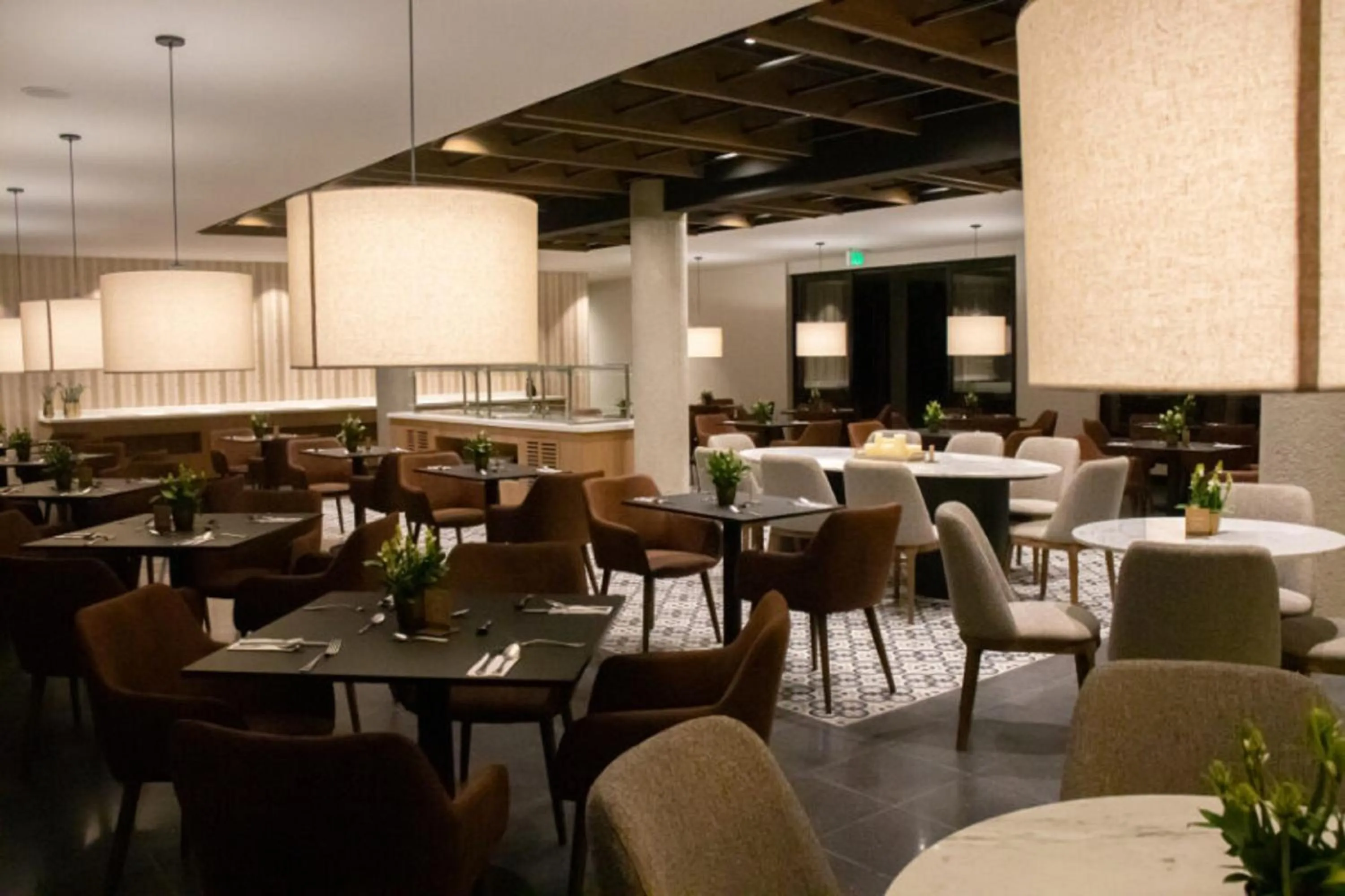 Restaurant/places to eat in Estelar Recinto Del Pensamiento Hotel Y Centro De Convenciones