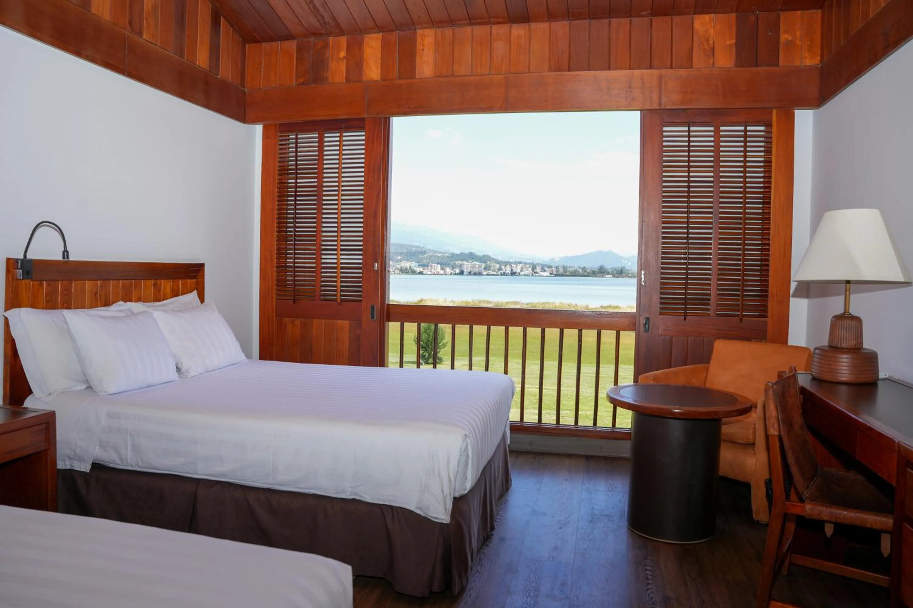 Lake view, Bed in Estelar Paipa Hotel Spa & Y Centro De Convenciones