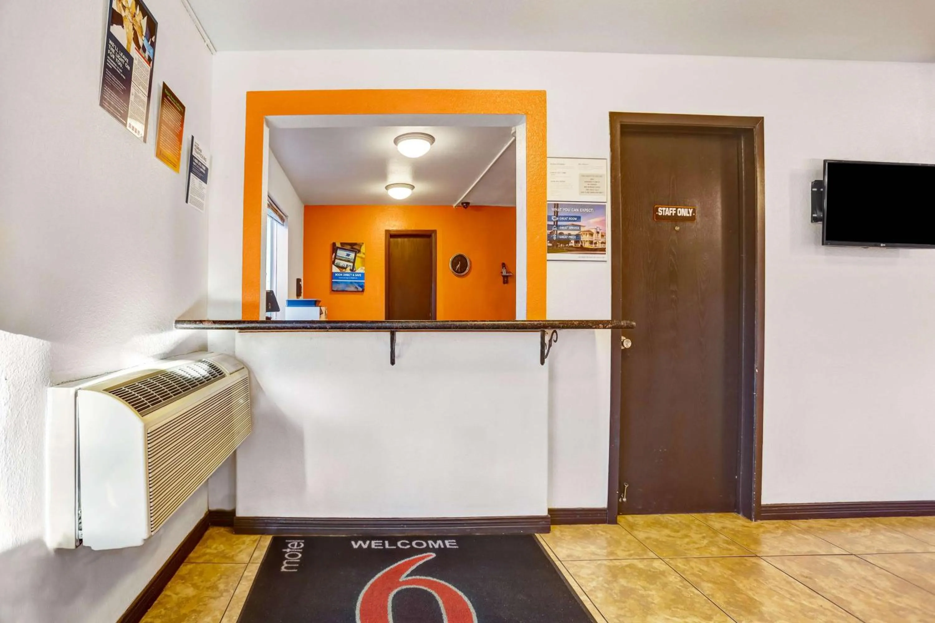Lobby or reception in Motel 6-Silver City, NM