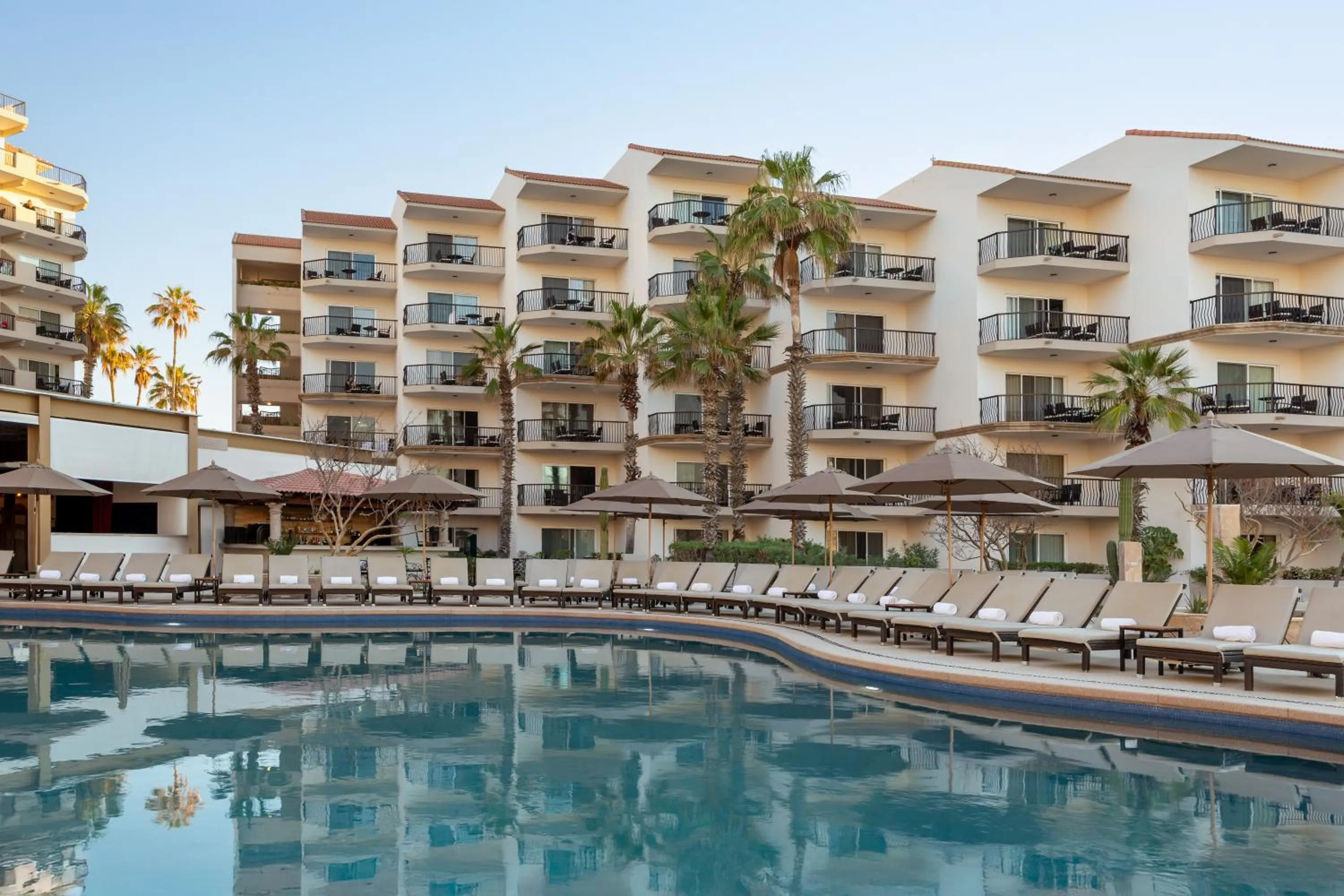 Swimming pool in Villa del Palmar Beach Resort & Spa