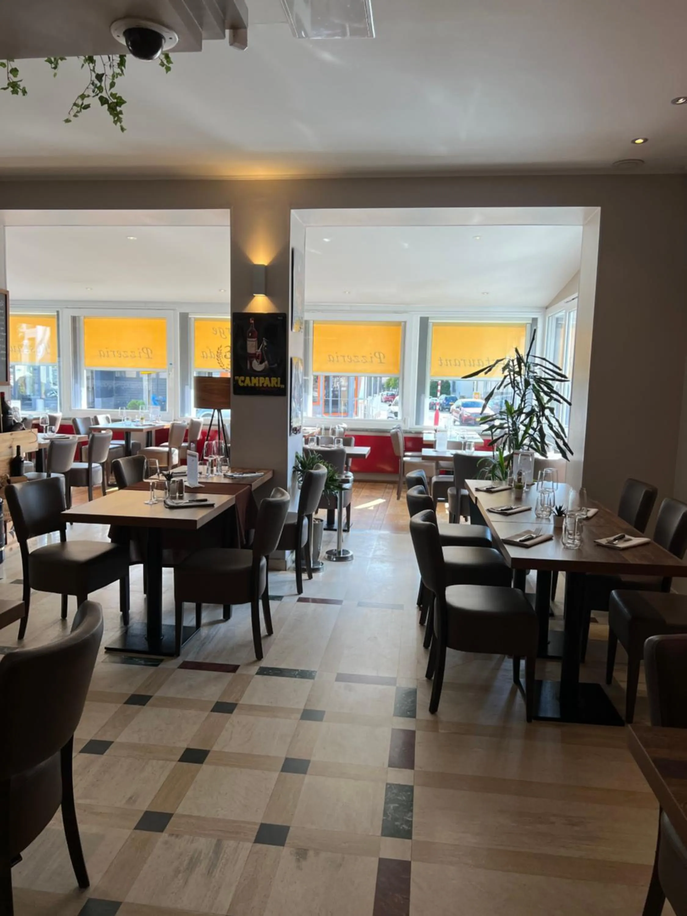 Restaurant/places to eat in Auberge La Veranda