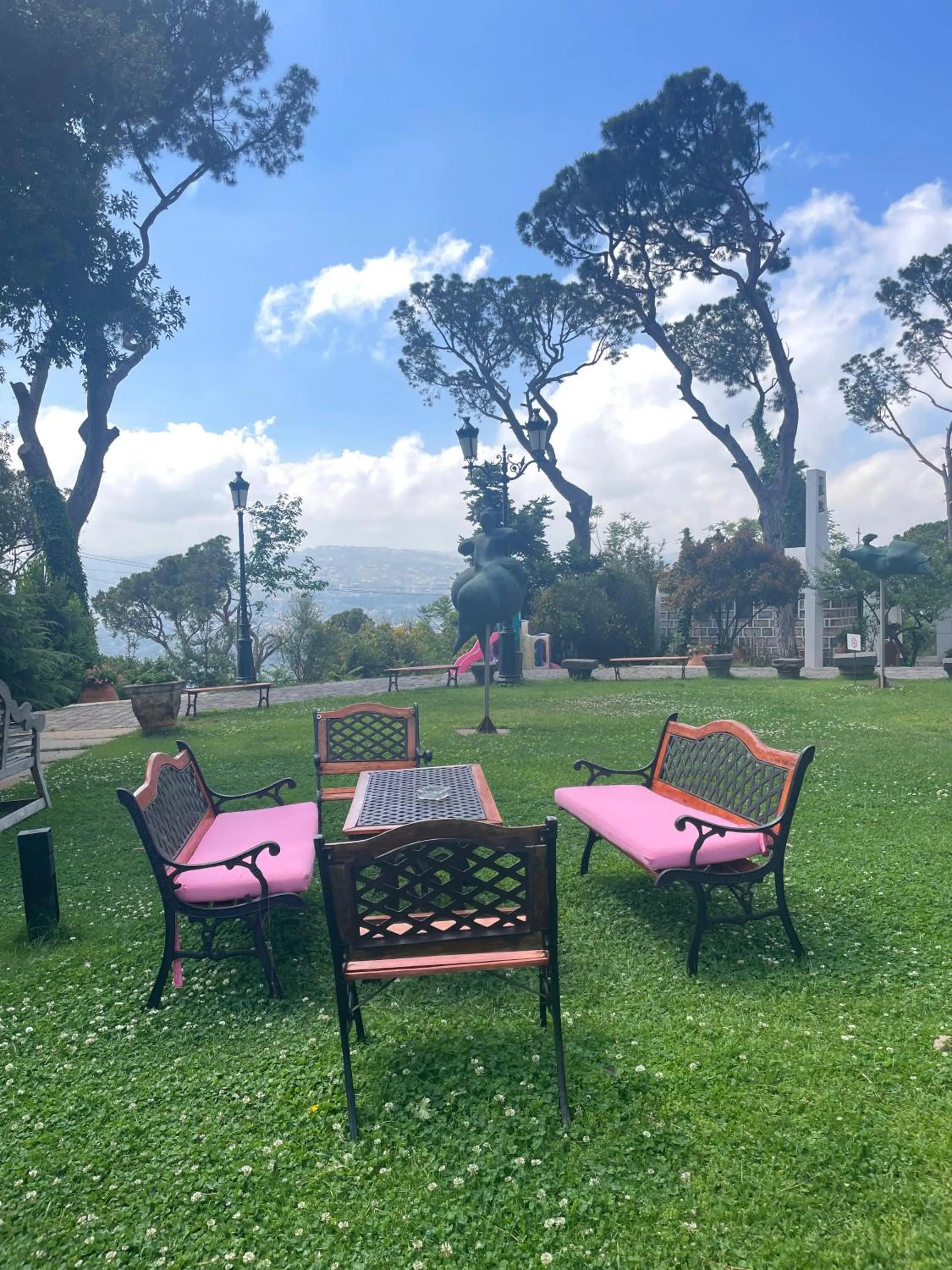 Garden in Hotel Al Bustan