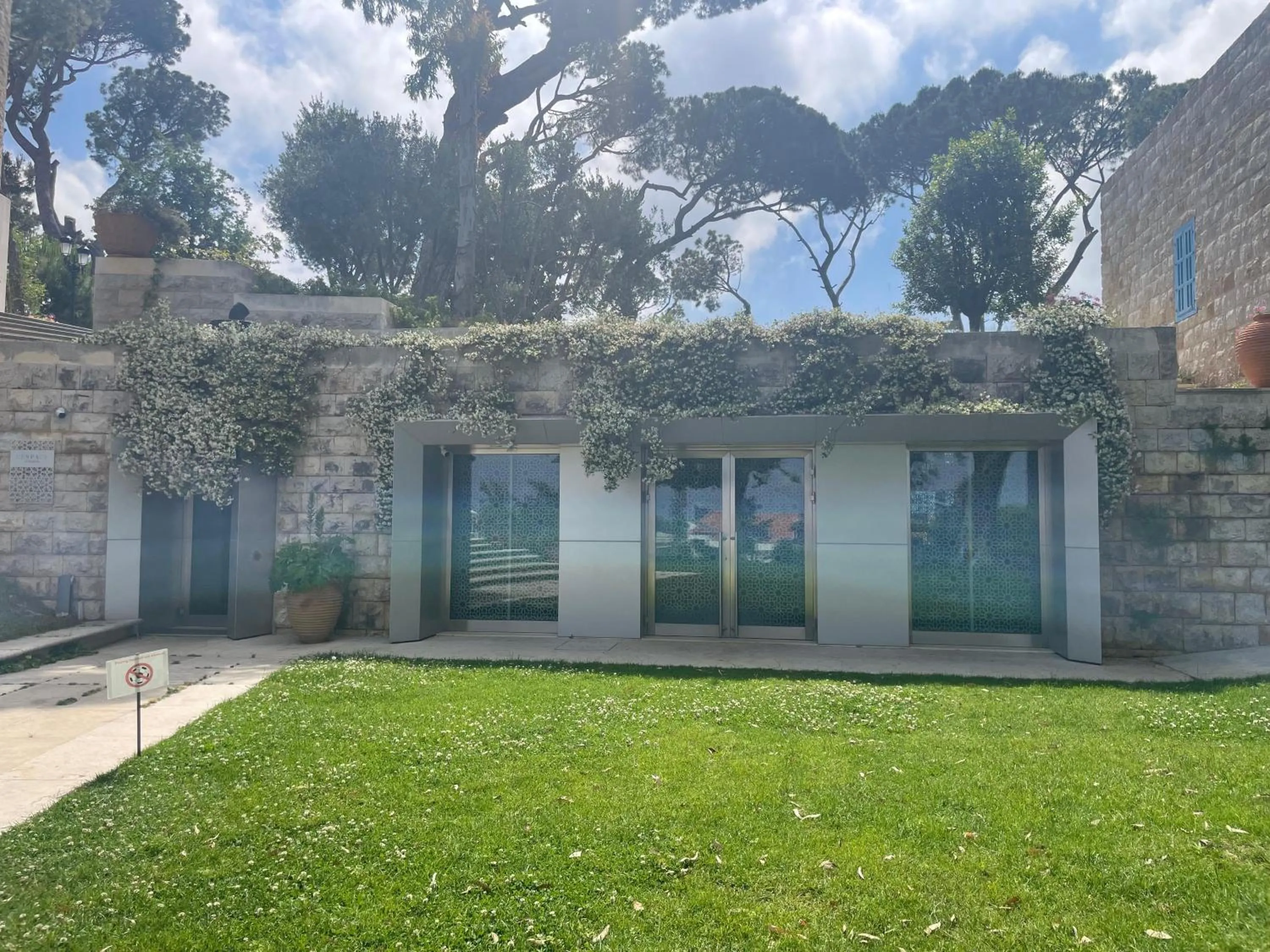 Garden in Hotel Al Bustan