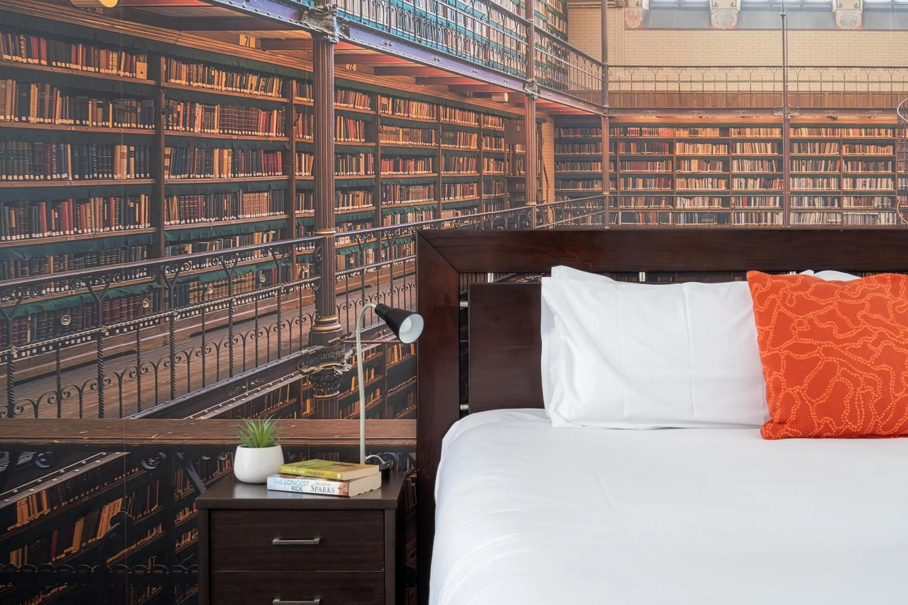 Bed in The Lyndoch Motel