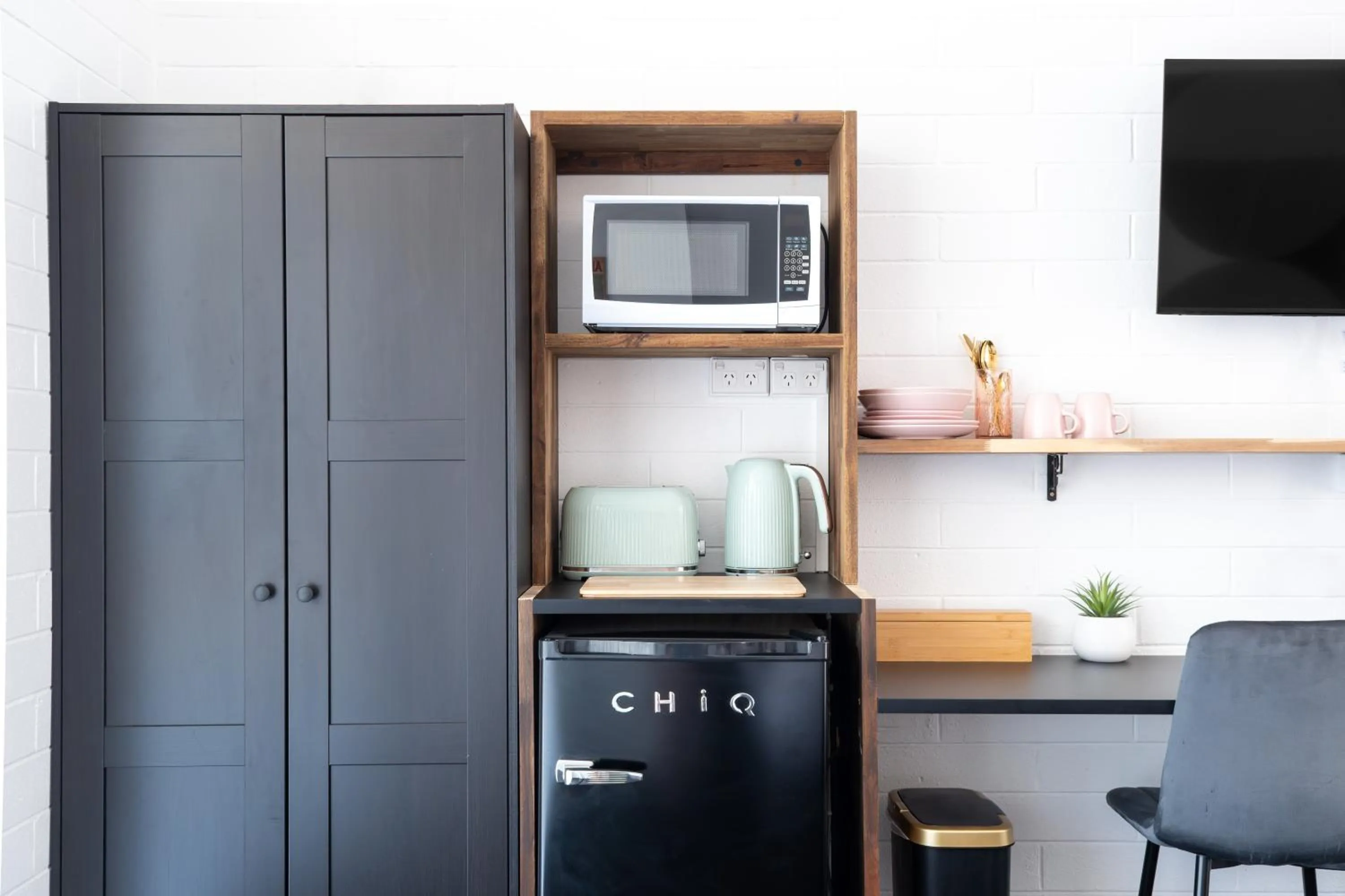 Kitchen or kitchenette in The Lyndoch Motel