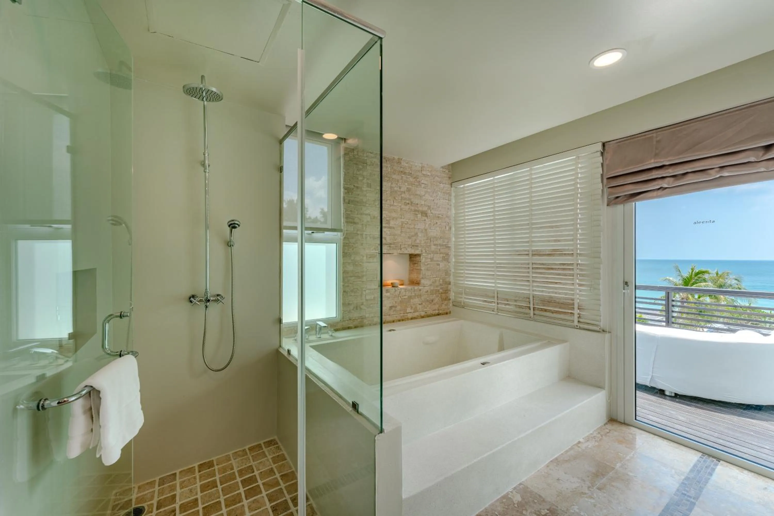 Shower in Aleenta Phuket - Phang Nga - The Leading Hotels of the World
