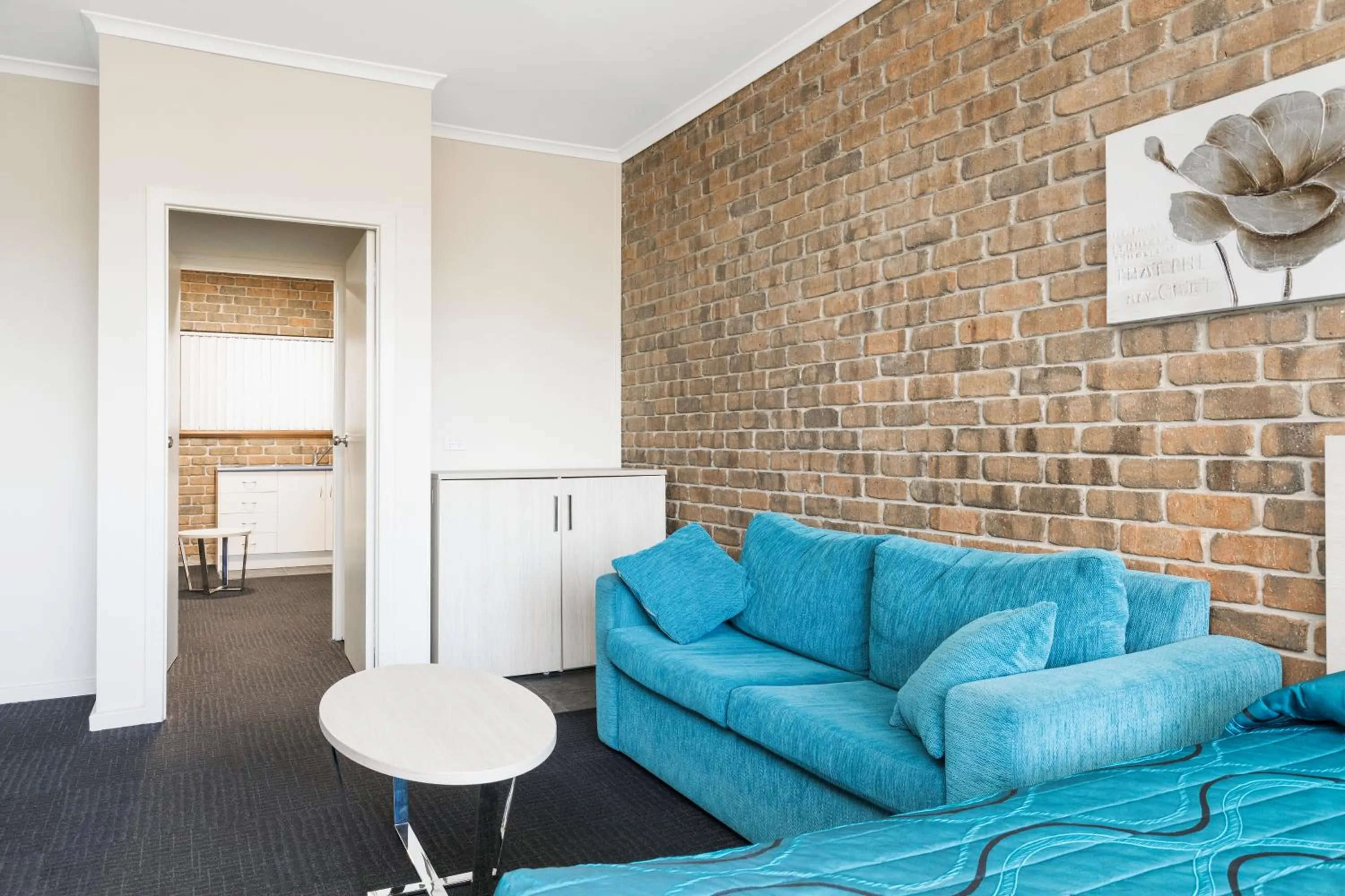 Living room in Marion Motel and Apartments