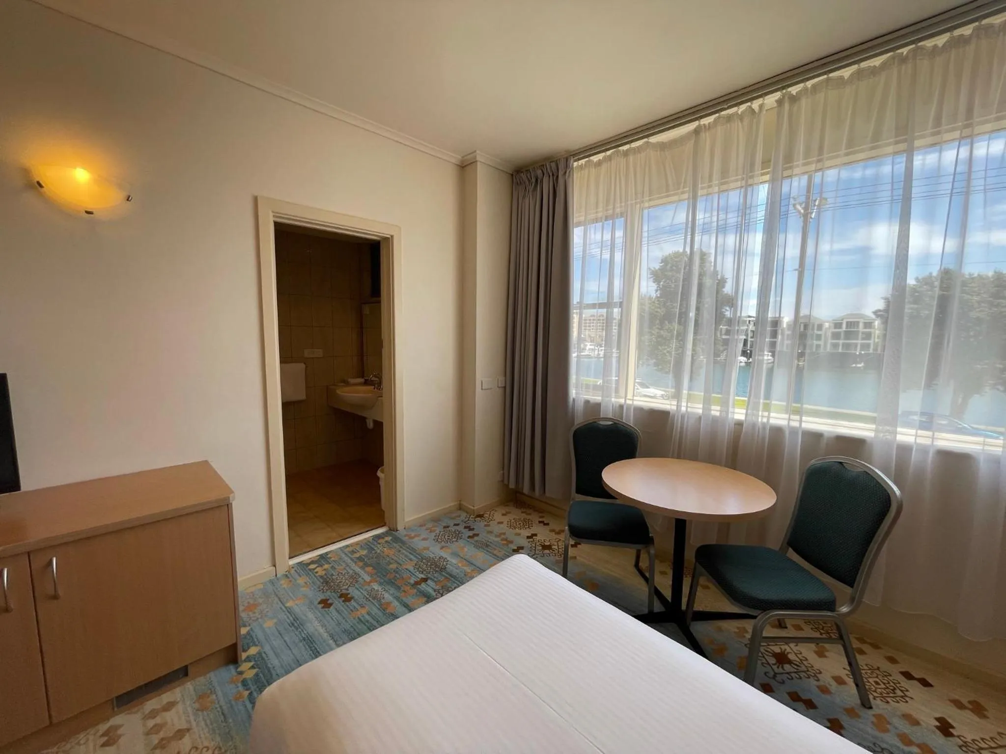 Bed in Haven Marina Motel