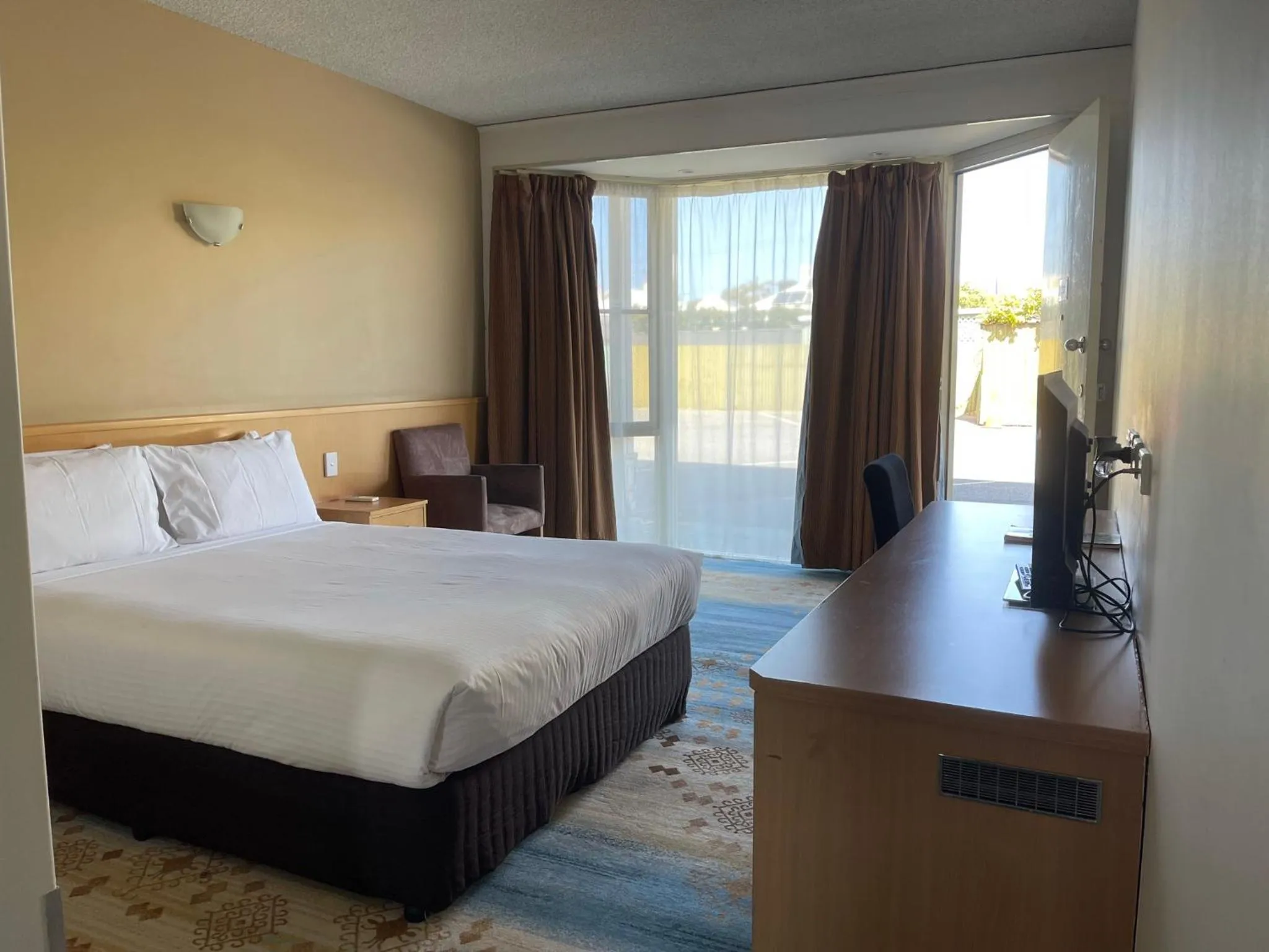 Bed in Haven Marina Motel