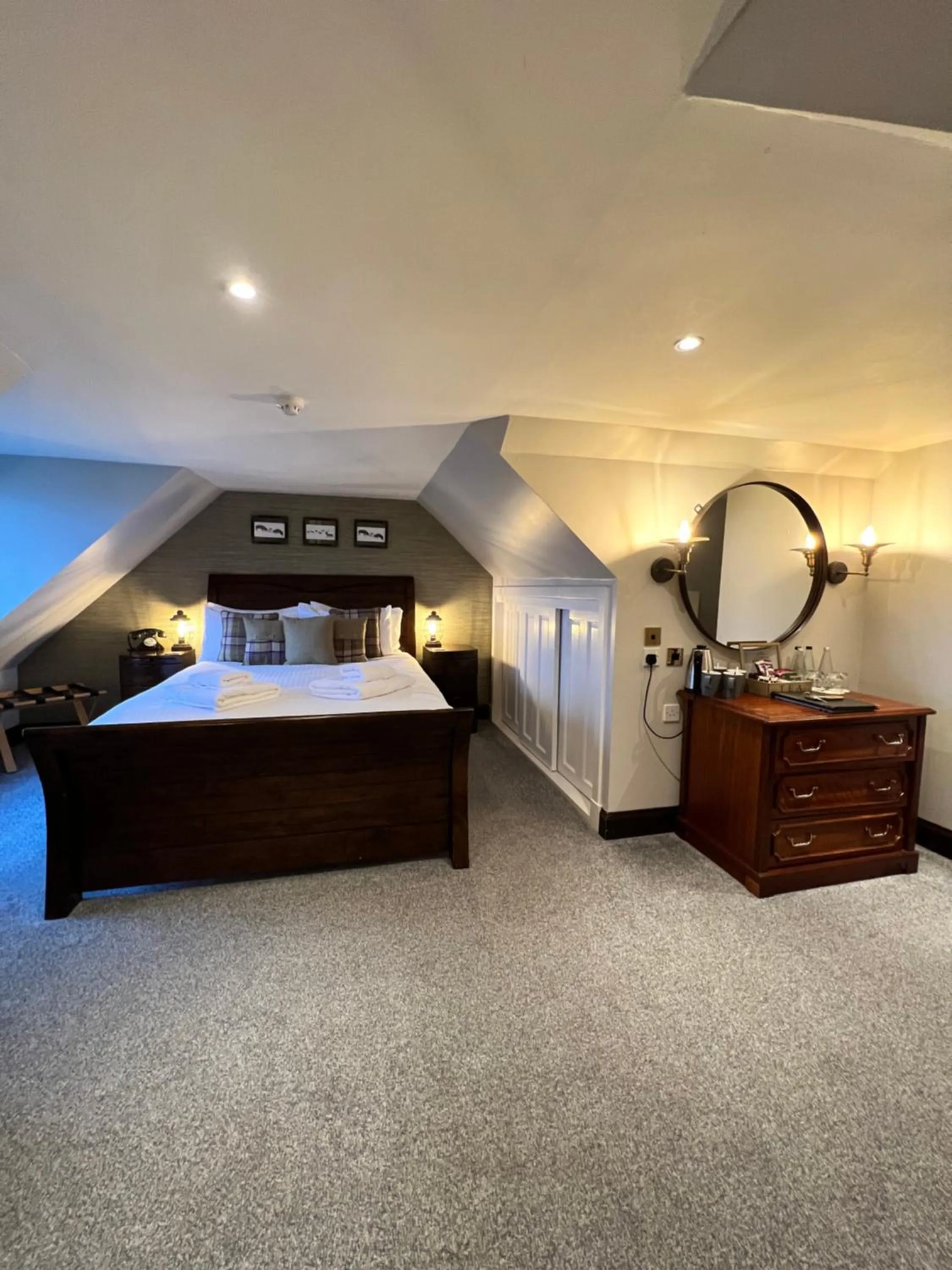 Bed in Greshornish House Hotel