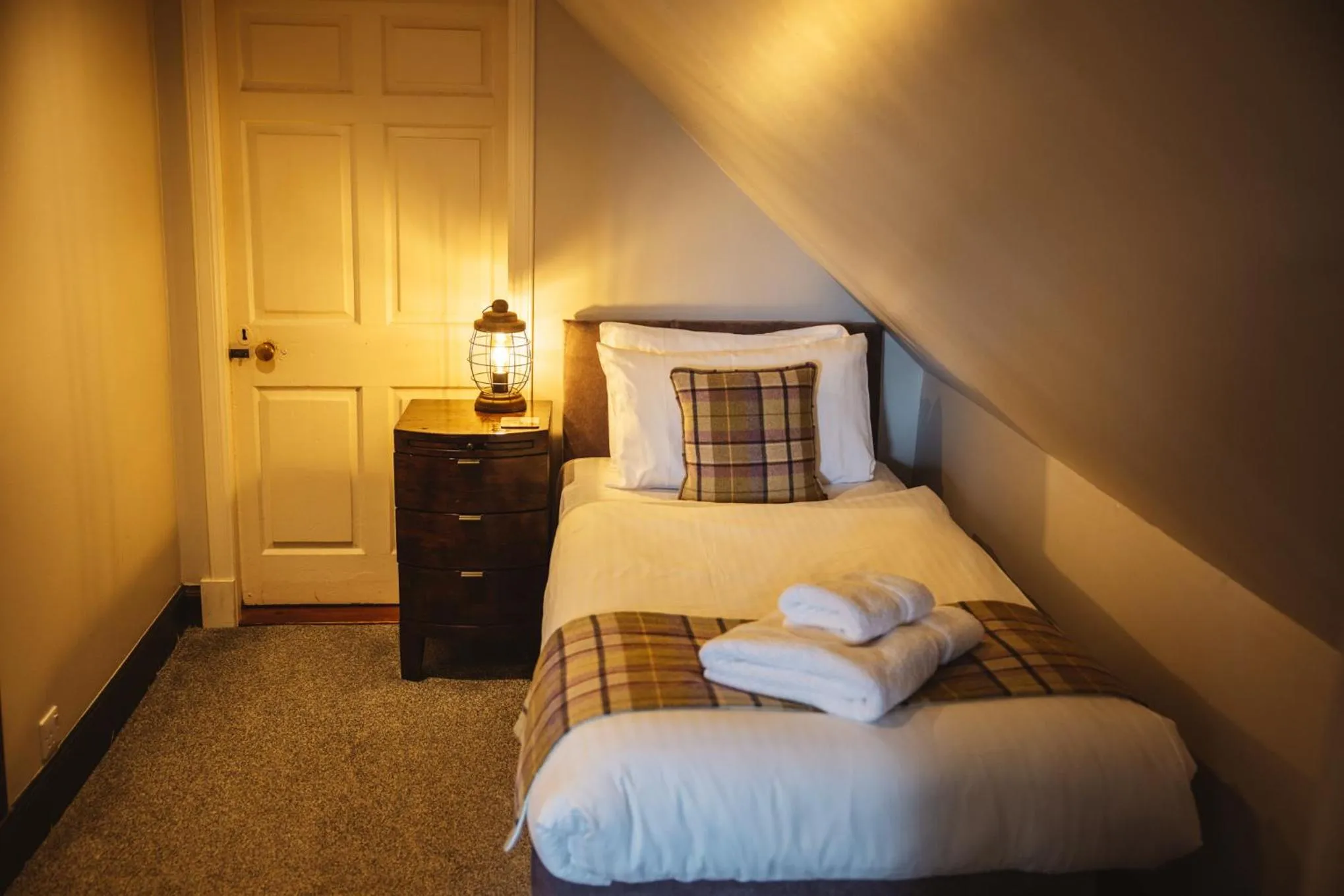 Bed in Greshornish House Hotel