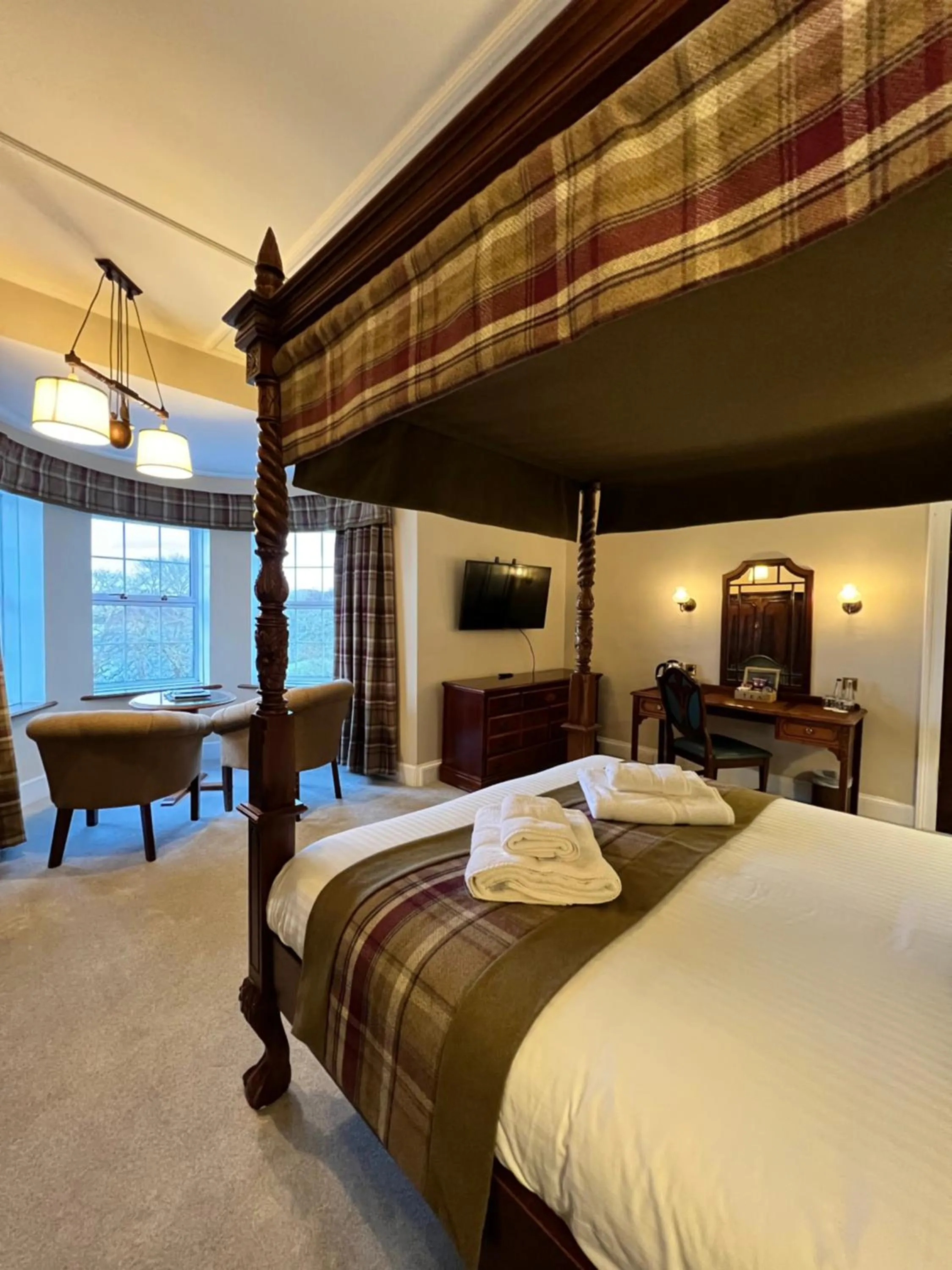 Bed in Greshornish House Hotel