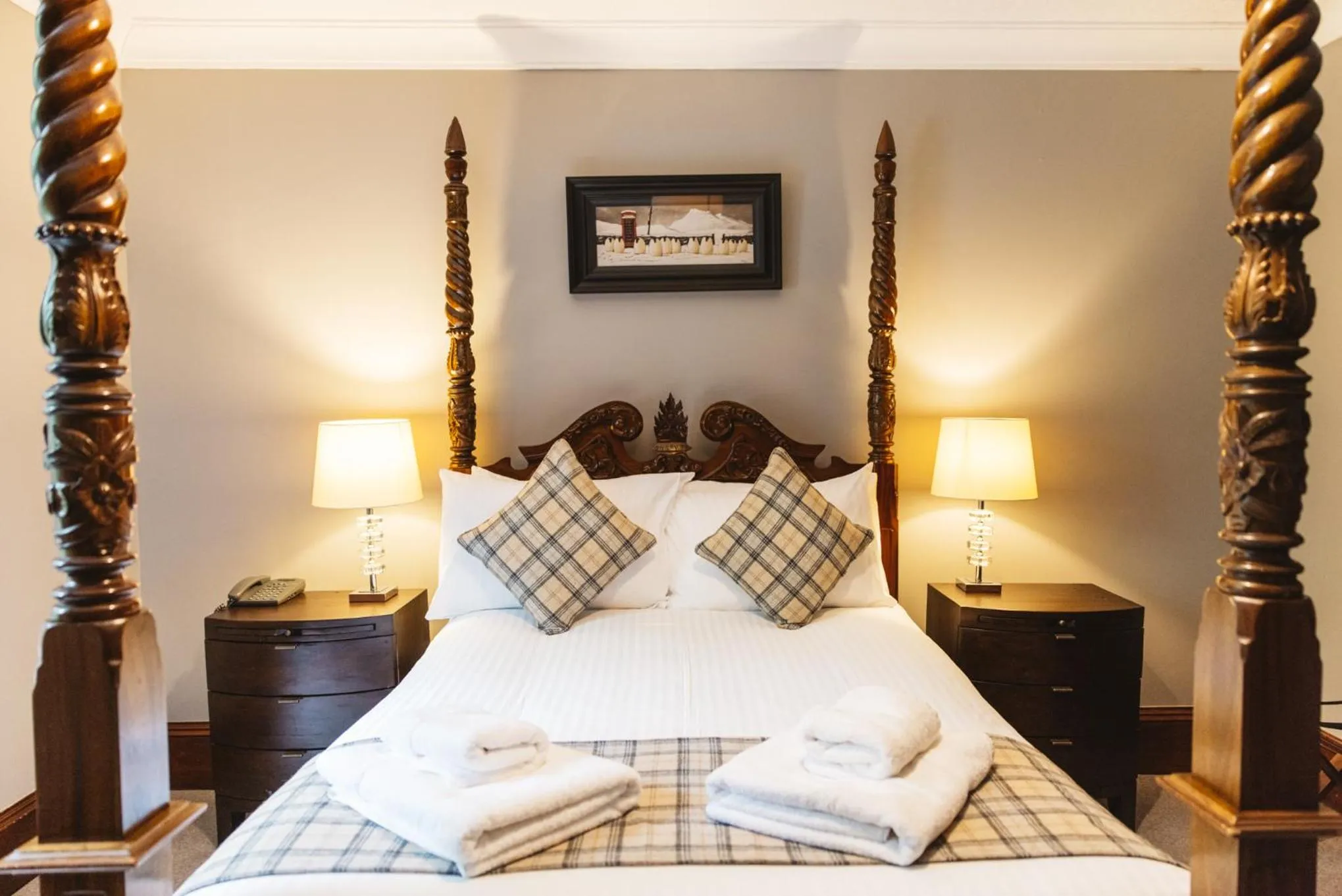 Bed in Greshornish House Hotel